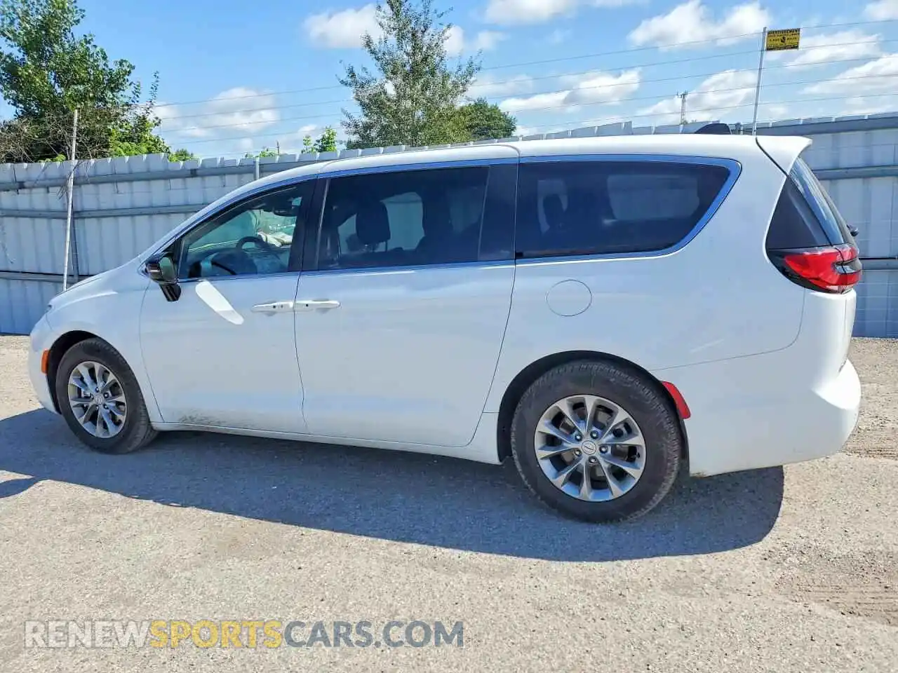 2 Photograph of a damaged car 2C4RC1GG0TR284408 CHRYSLER PACIFICA 2026