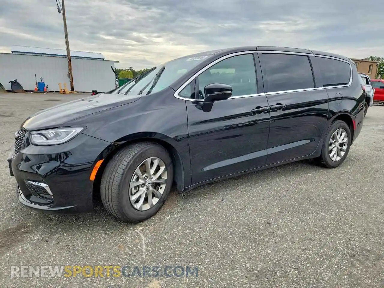 1 Photograph of a damaged car 2C4RC1GG3TR190393 CHRYSLER PACIFICA 2026