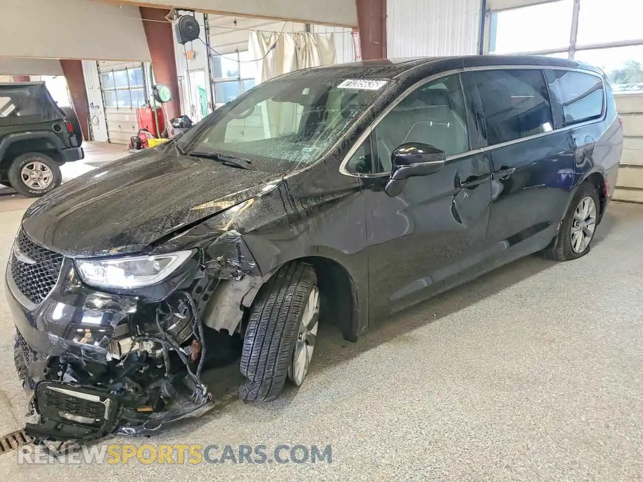 1 Photograph of a damaged car 2C4RC1GG5TR200180 CHRYSLER PACIFICA 2026