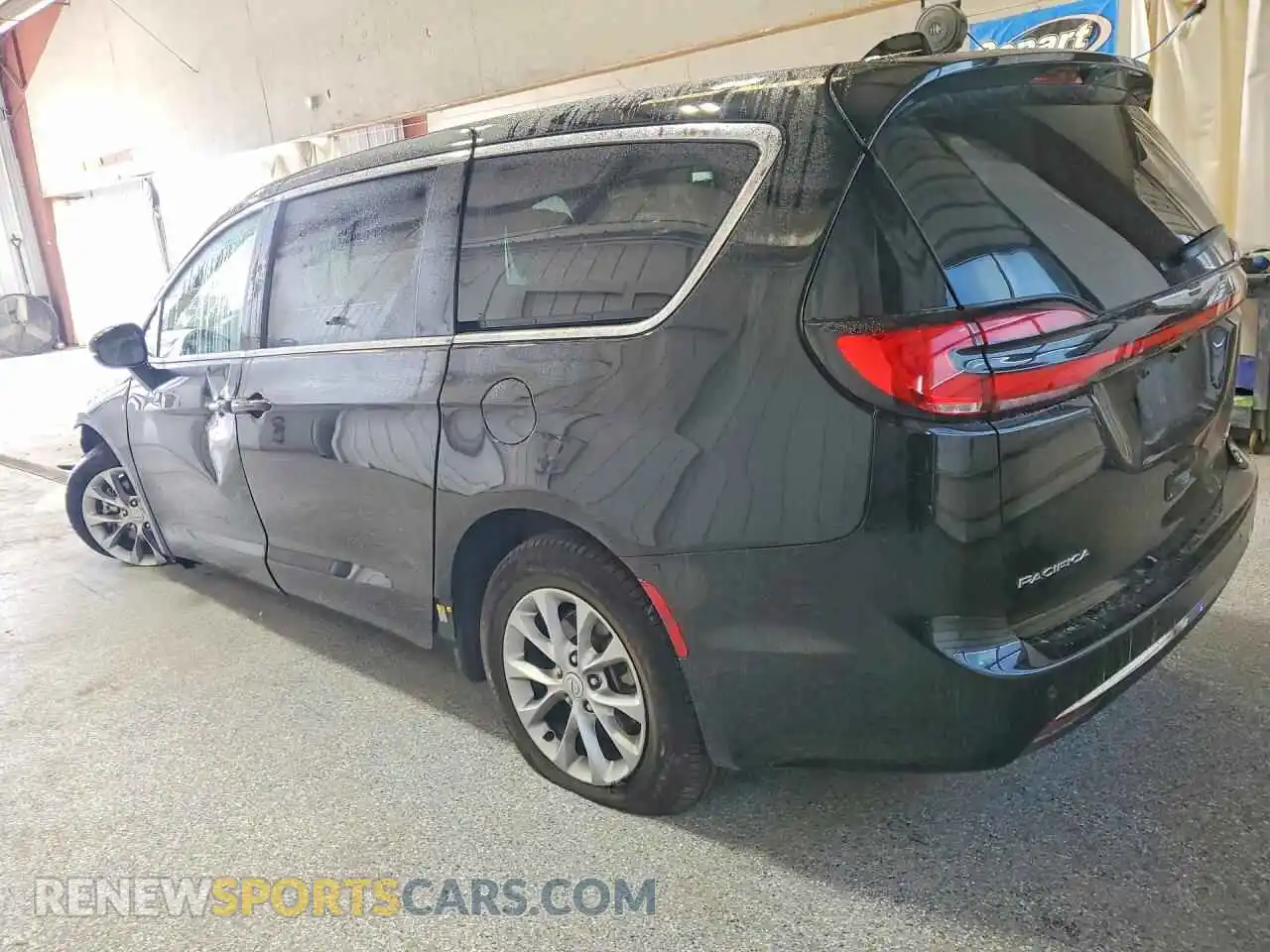 2 Photograph of a damaged car 2C4RC1GG5TR200180 CHRYSLER PACIFICA 2026