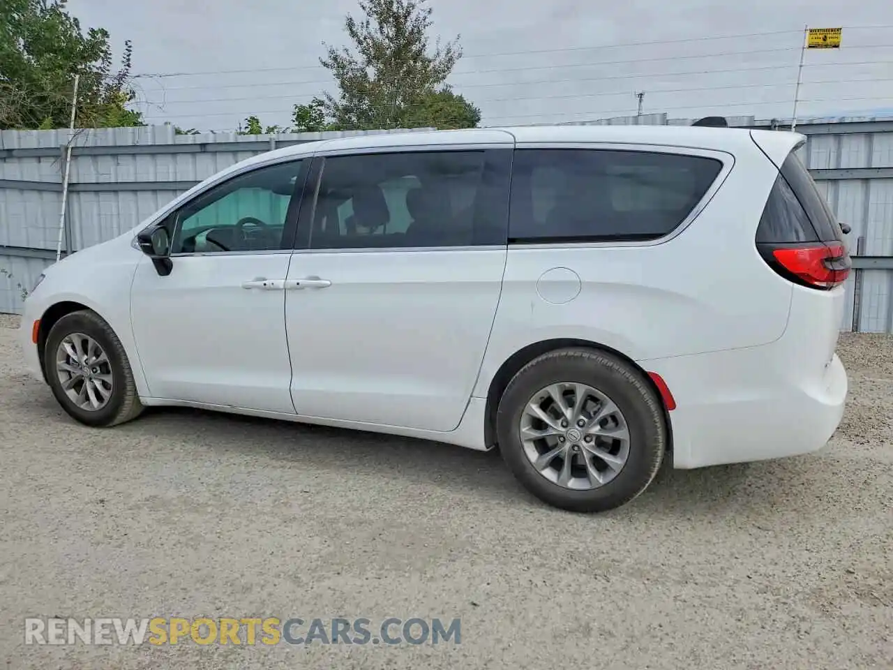 2 Photograph of a damaged car 2C4RC1GG5TR279110 CHRYSLER PACIFICA 2026