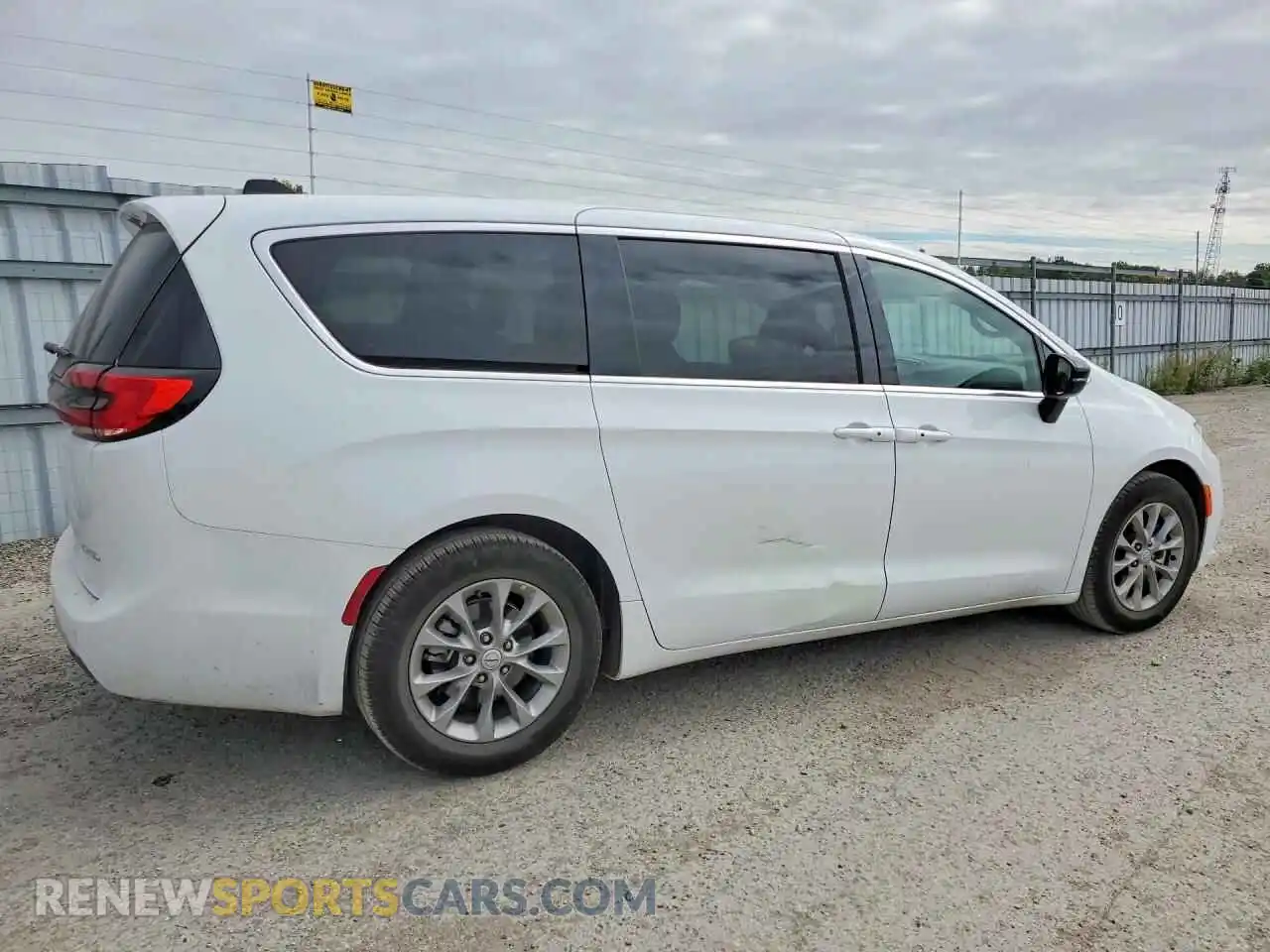 3 Photograph of a damaged car 2C4RC1GG5TR279110 CHRYSLER PACIFICA 2026