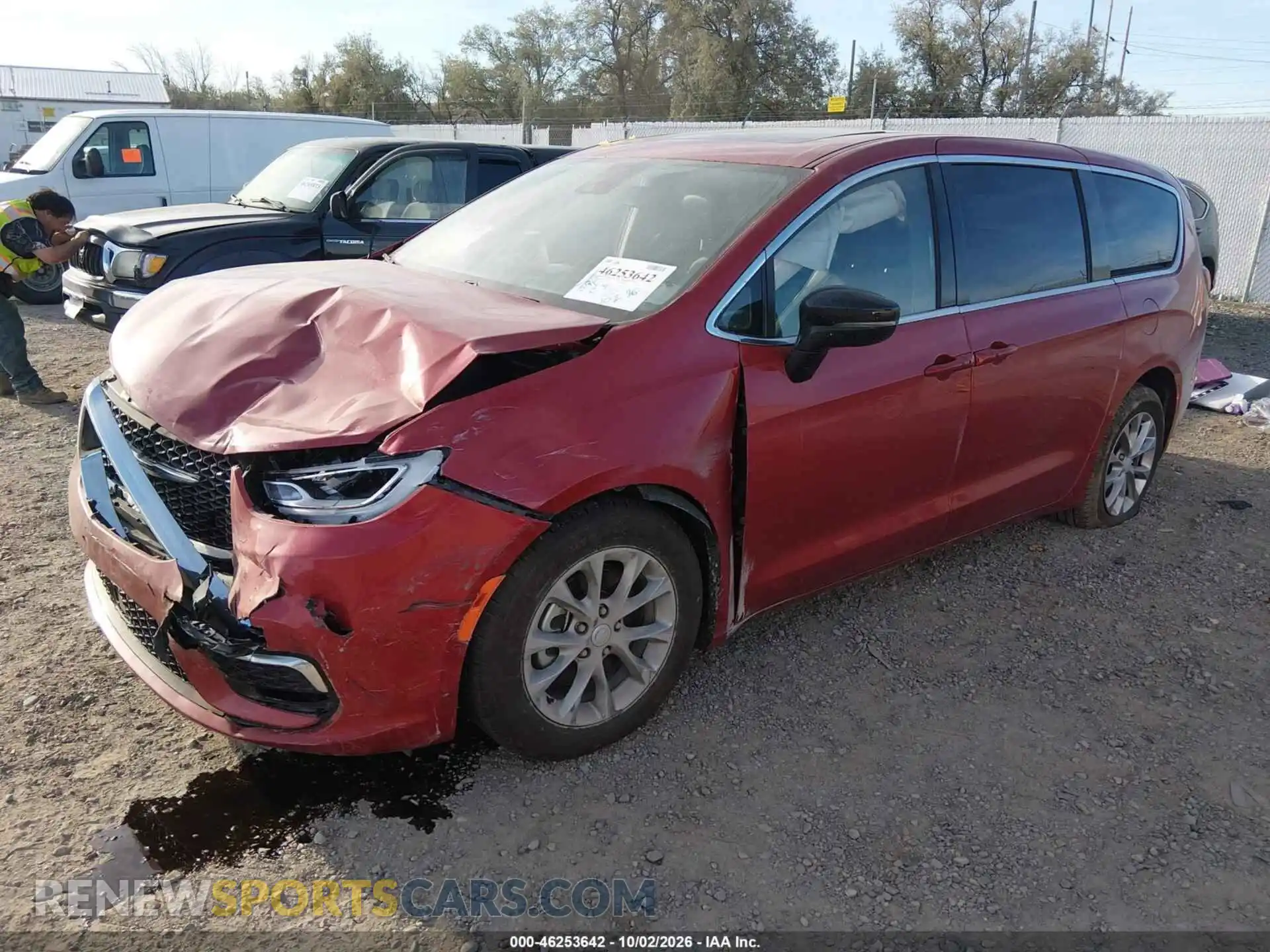 2 Фотография поврежденного автомобиля 2C4RC1GG7TR193393 CHRYSLER PACIFICA 2026