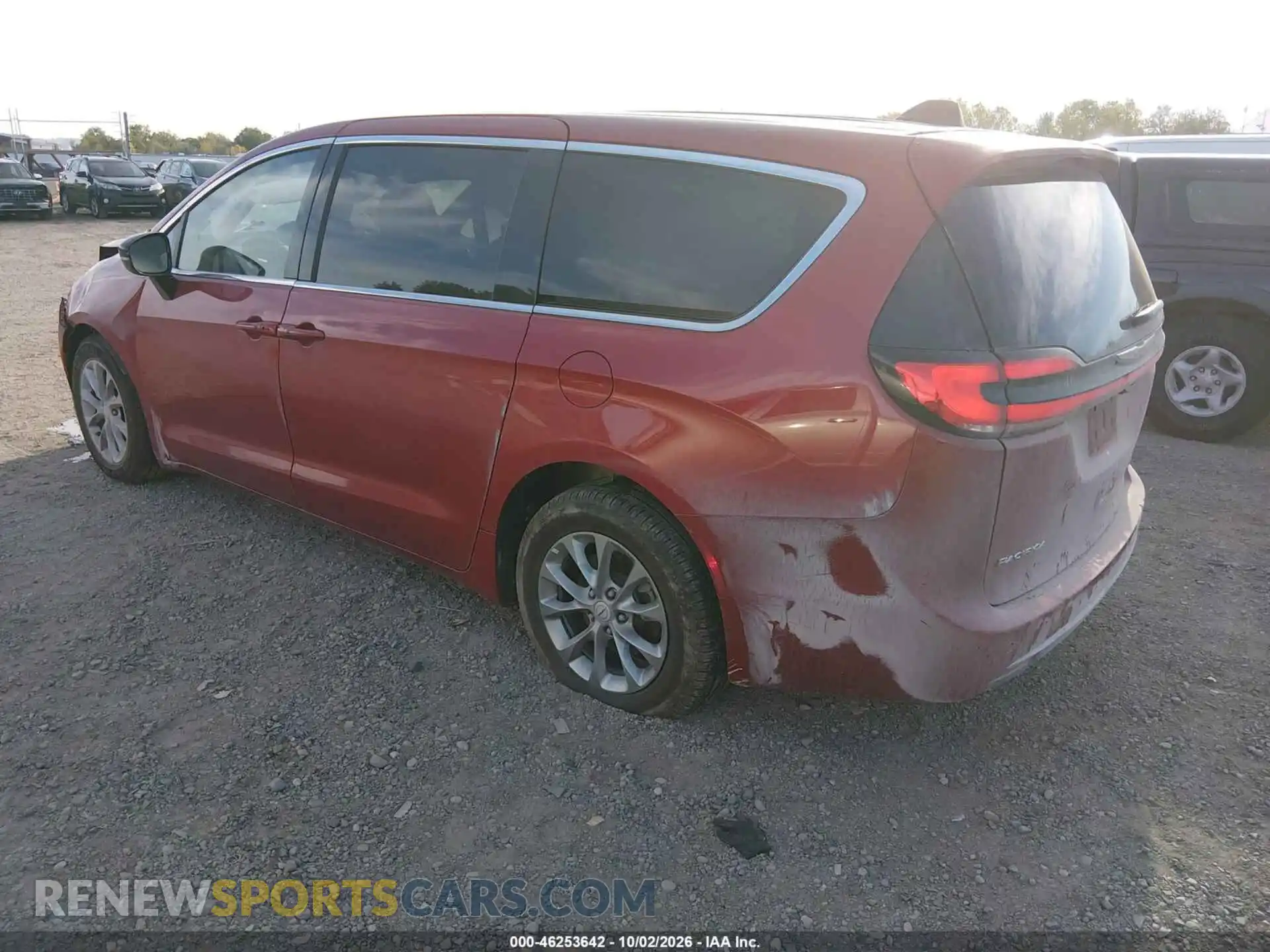 3 Фотография поврежденного автомобиля 2C4RC1GG7TR193393 CHRYSLER PACIFICA 2026