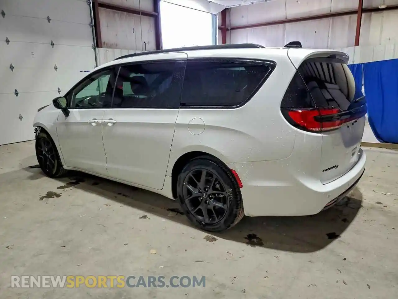 2 Photograph of a damaged car 2C4RC1GG9TR162534 CHRYSLER PACIFICA 2026