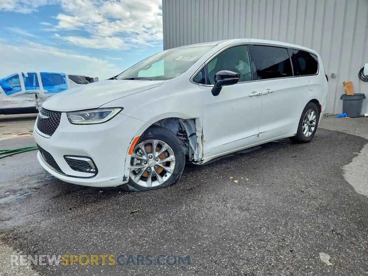 1 Photograph of a damaged car 2C4RC1GG9TR263072 CHRYSLER PACIFICA 2026
