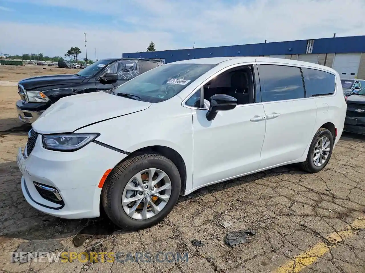 1 Photograph of a damaged car 2C4RC3BG1TR174180 CHRYSLER PACIFICA 2026