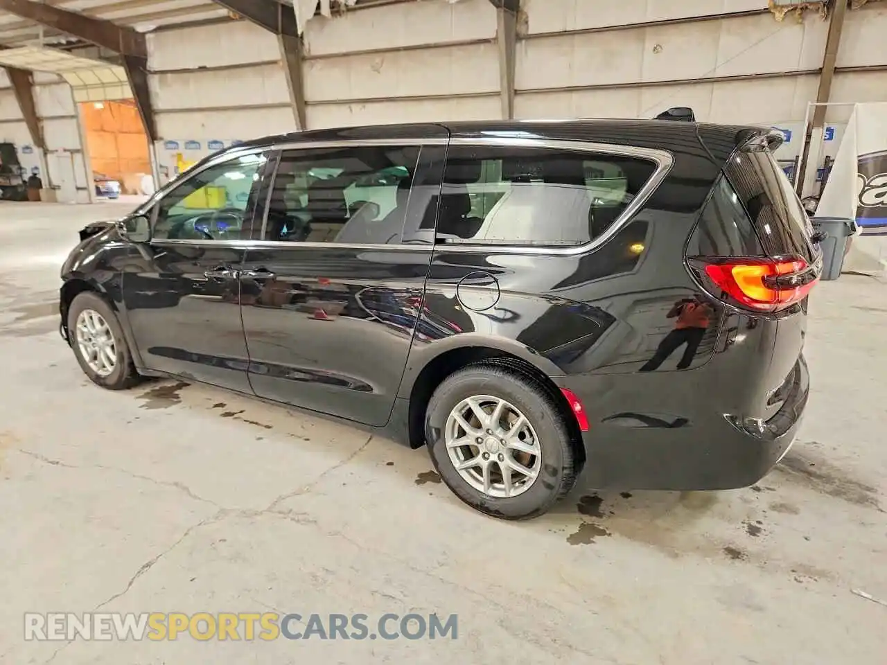 2 Photograph of a damaged car 2C4RC1BG0VR563237 CHRYSLER PACIFICA 2027