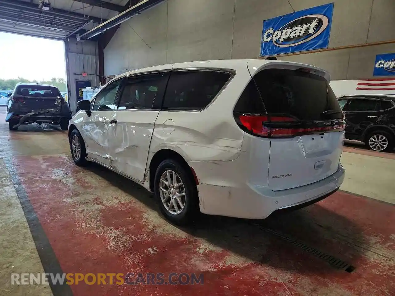 2 Photograph of a damaged car 2C4RC1BG0VR594004 CHRYSLER PACIFICA 2027