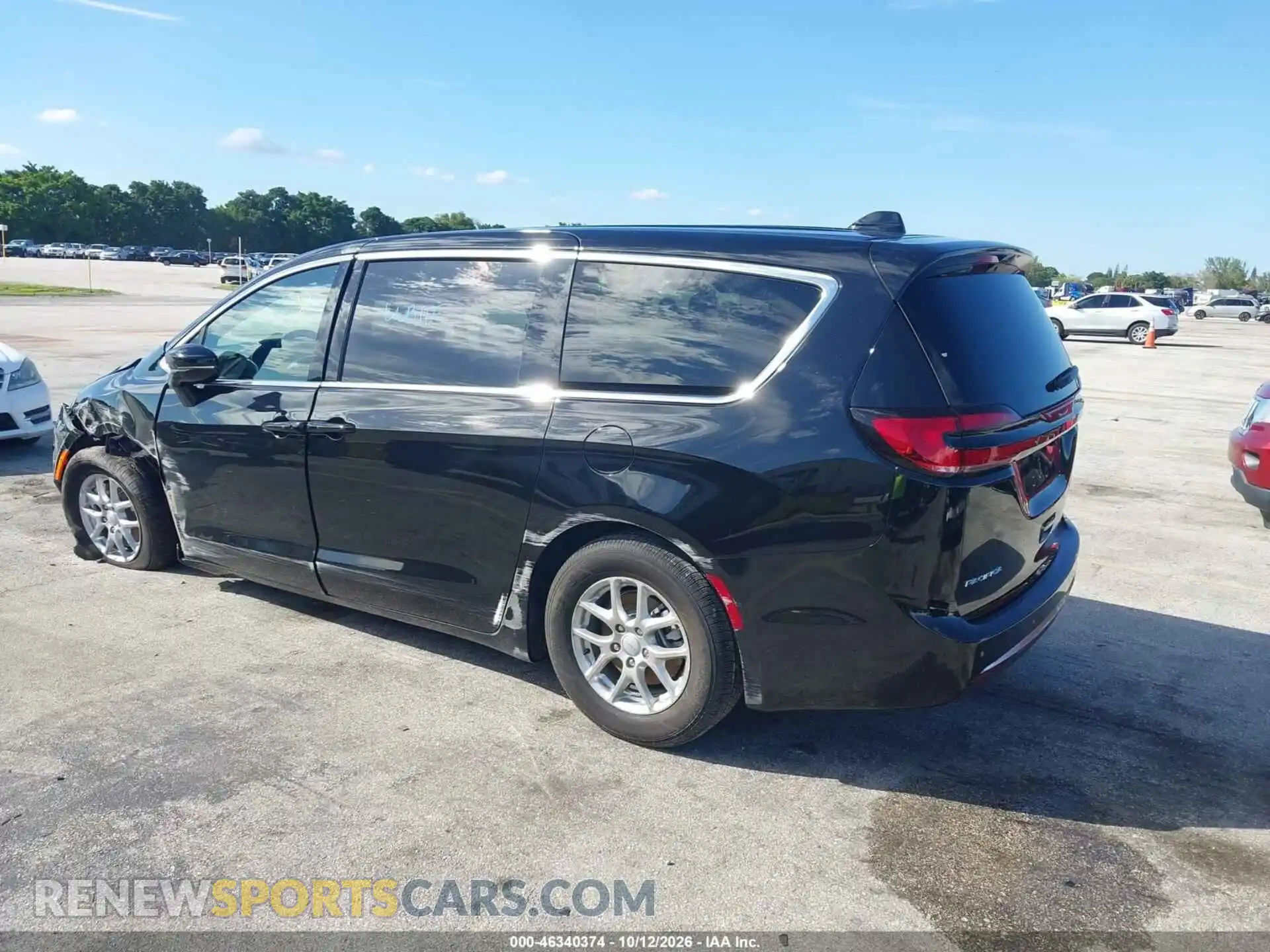 3 Photograph of a damaged car 2C4RC1BG0VR612694 CHRYSLER PACIFICA 2027