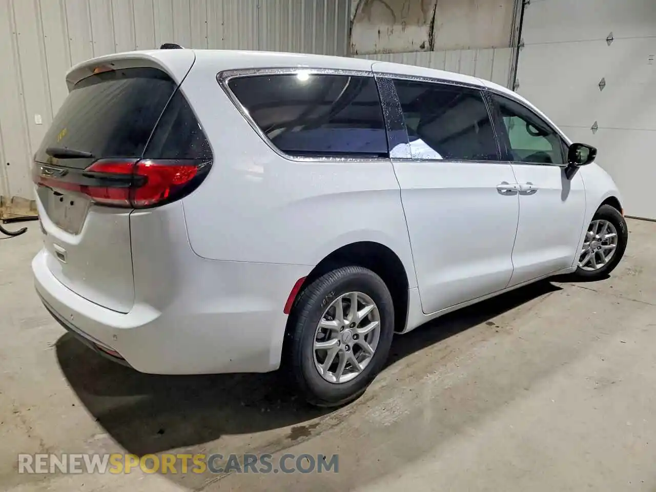 3 Photograph of a damaged car 2C4RC1BG2VR577172 CHRYSLER PACIFICA 2027