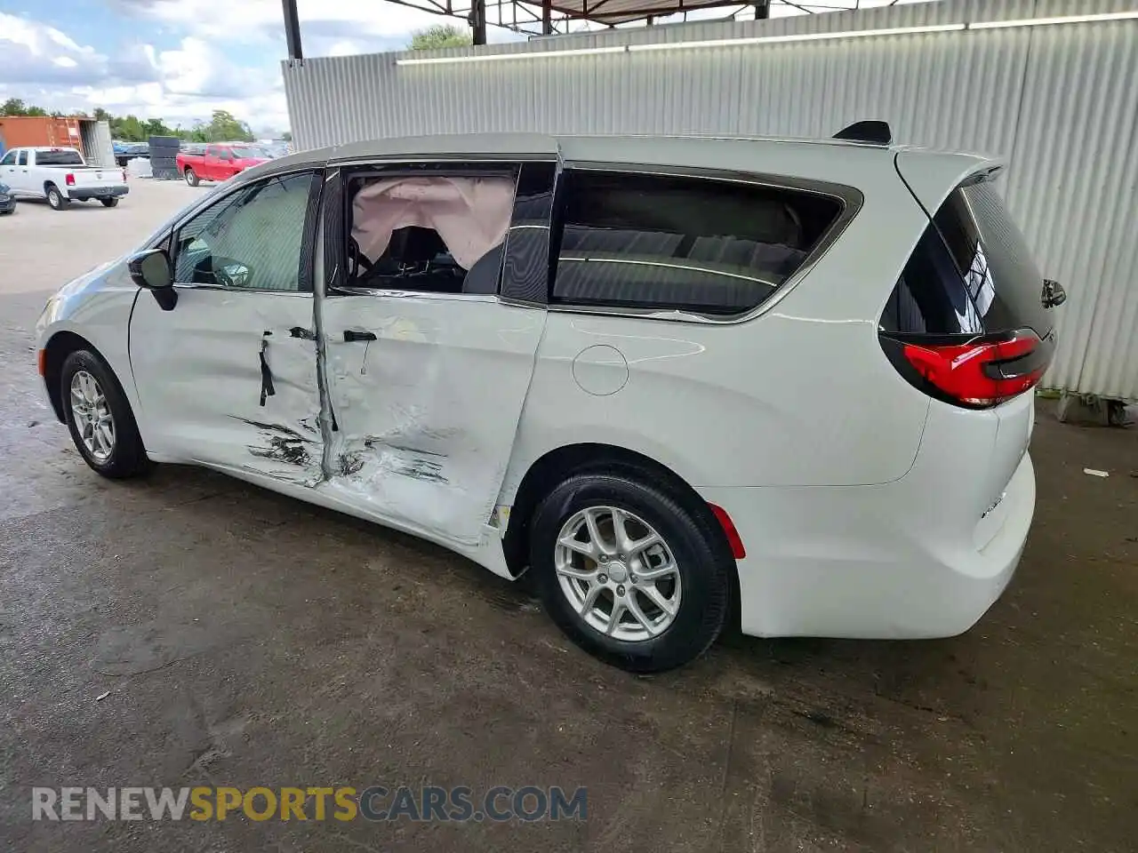 2 Photograph of a damaged car 2C4RC1BG2VR592643 CHRYSLER PACIFICA 2027