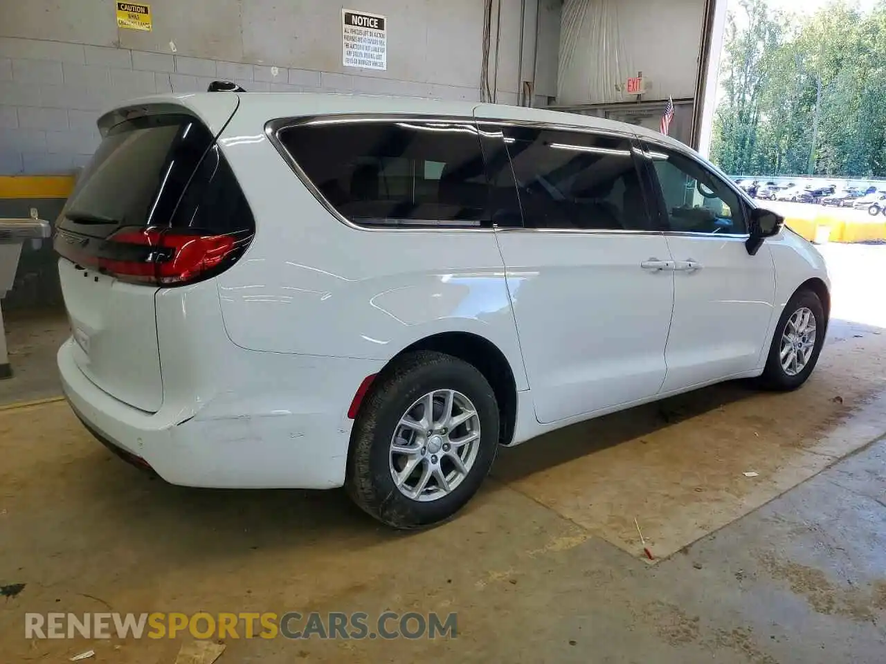 3 Фотография поврежденного автомобиля 2C4RC1BG4VR595317 CHRYSLER PACIFICA 2027