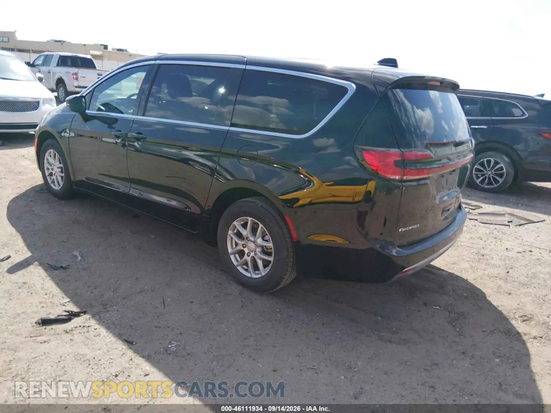 3 Фотография поврежденного автомобиля 2C4RC1BG8VR556908 CHRYSLER PACIFICA 2027