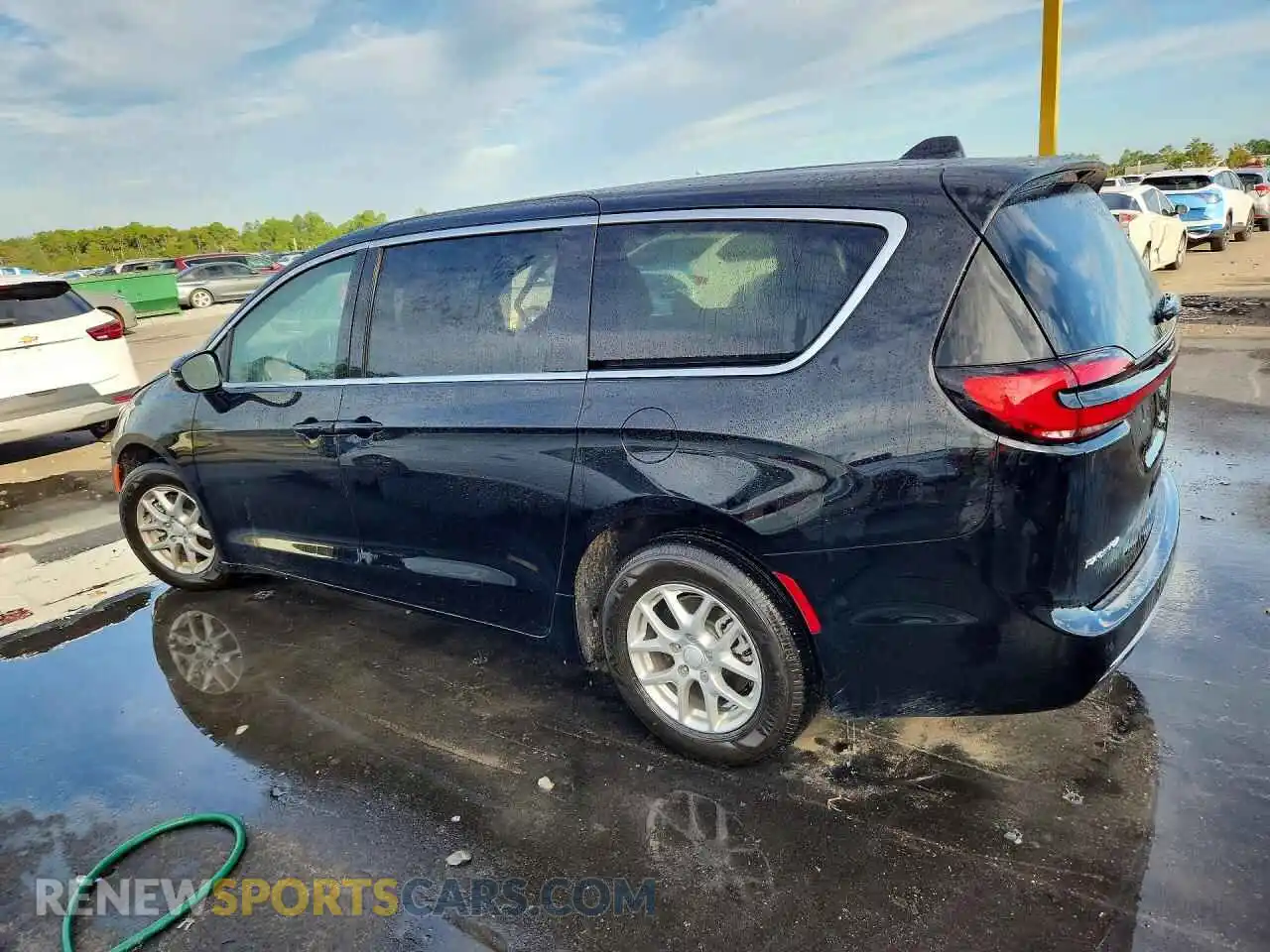 2 Photograph of a damaged car 2C4RC1BG8VR569979 CHRYSLER PACIFICA 2027