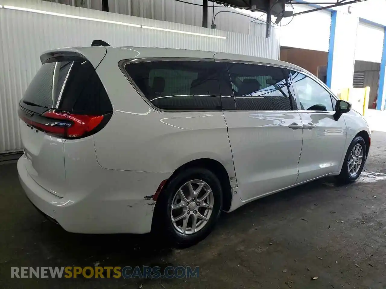 3 Фотография поврежденного автомобиля 2C4RC1BG9VR579890 CHRYSLER PACIFICA 2027