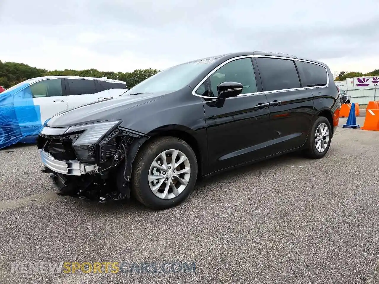 1 Photograph of a damaged car 2C4RC1GG7VR608408 CHRYSLER PACIFICA 2027