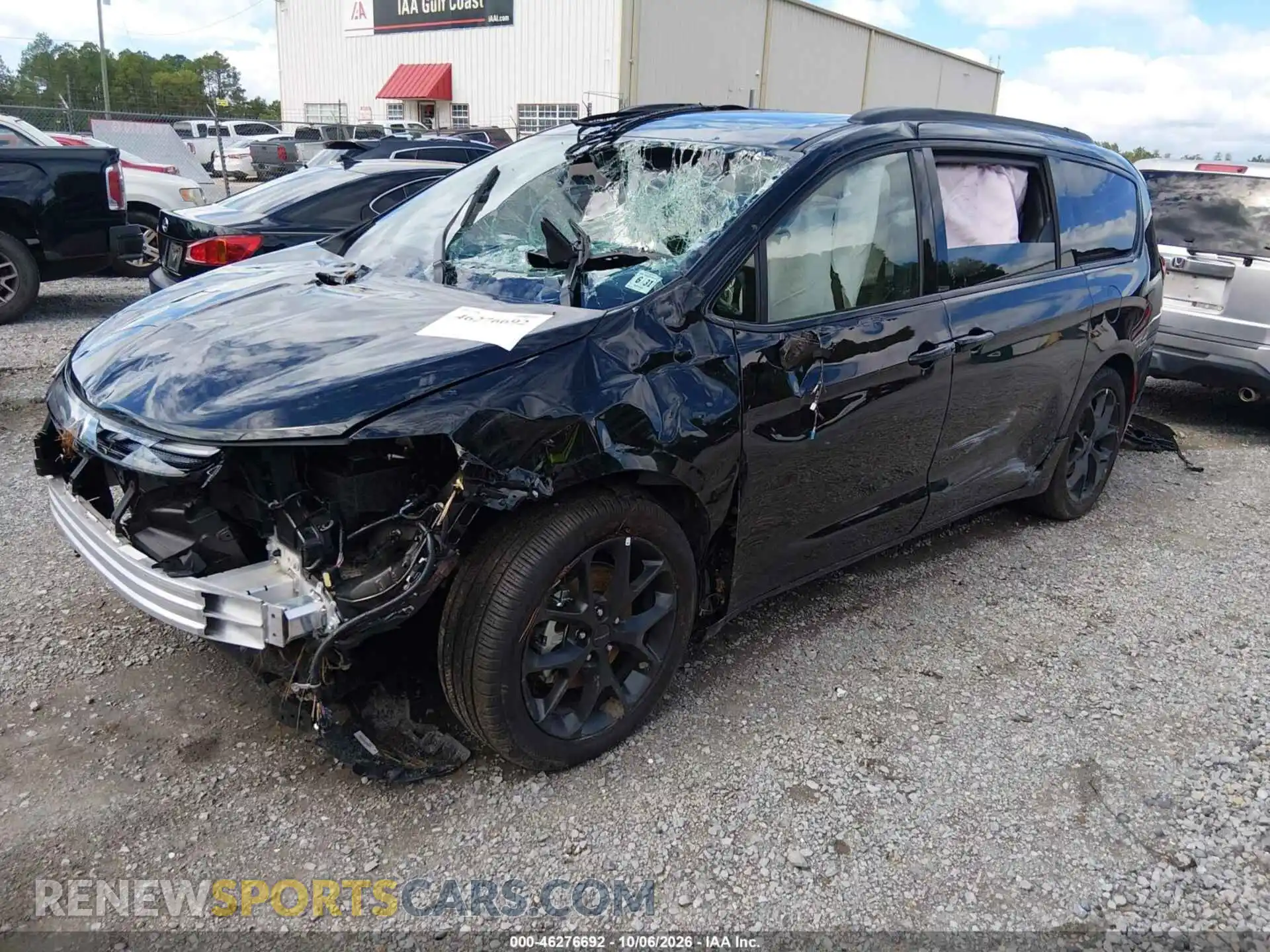 2 Фотография поврежденного автомобиля 2C4RC1GG8VR570476 CHRYSLER PACIFICA 2027