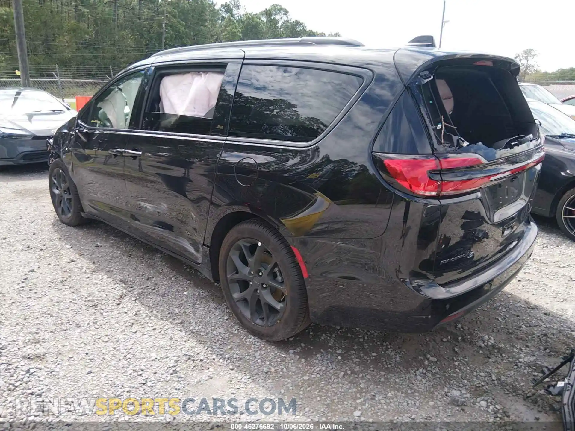 3 Фотография поврежденного автомобиля 2C4RC1GG8VR570476 CHRYSLER PACIFICA 2027