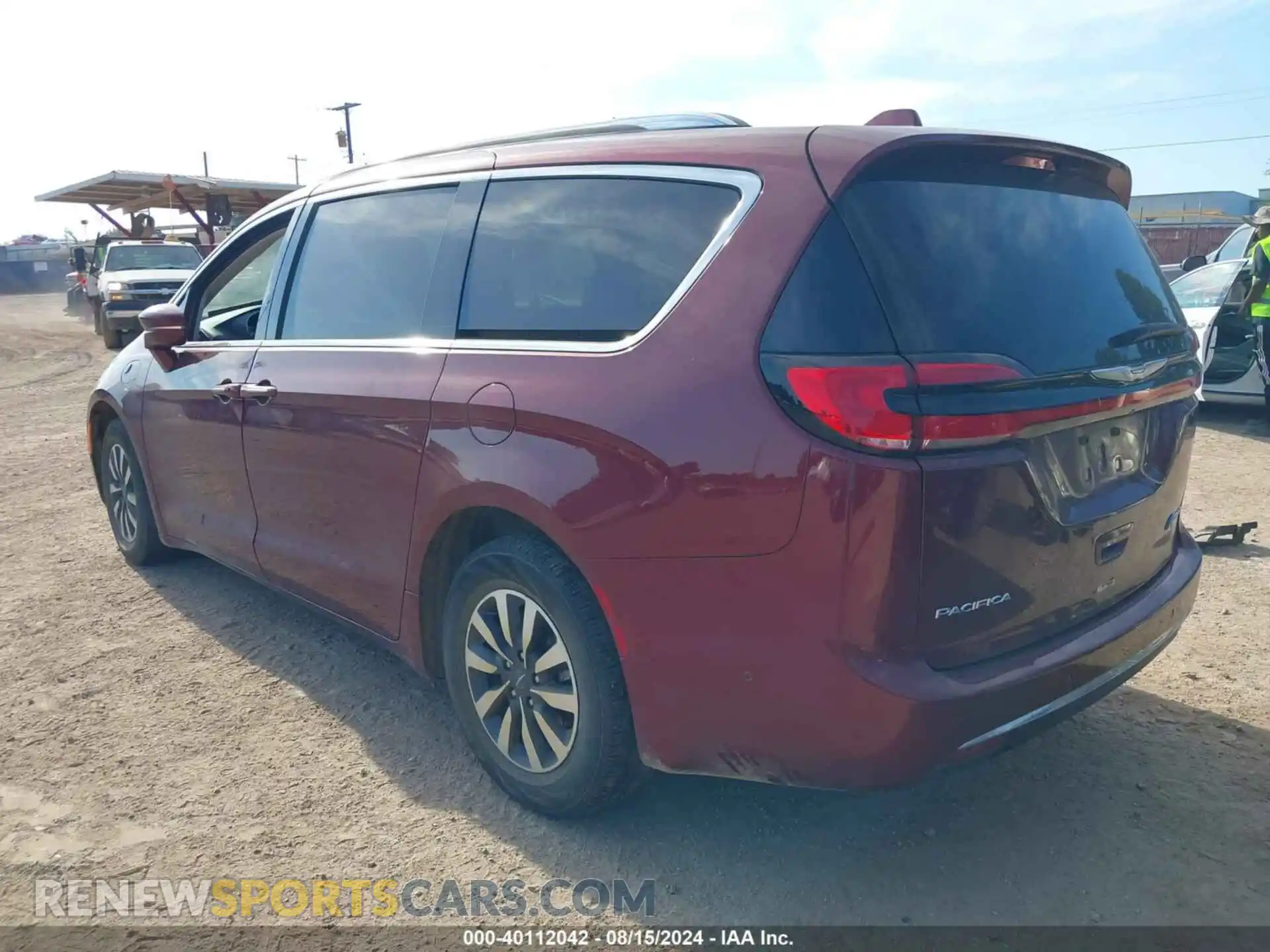 3 Photograph of a damaged car 2C4RC1L78MR603108 CHRYSLER PACIFICA HYBRID 2021