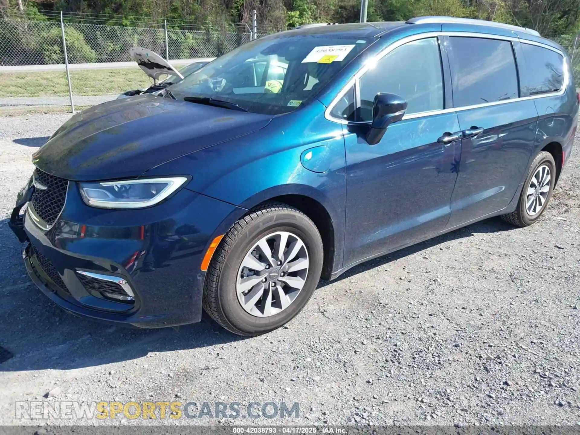 2 Photograph of a damaged car 2C4RC1L79MR596475 CHRYSLER PACIFICA HYBRID 2021
