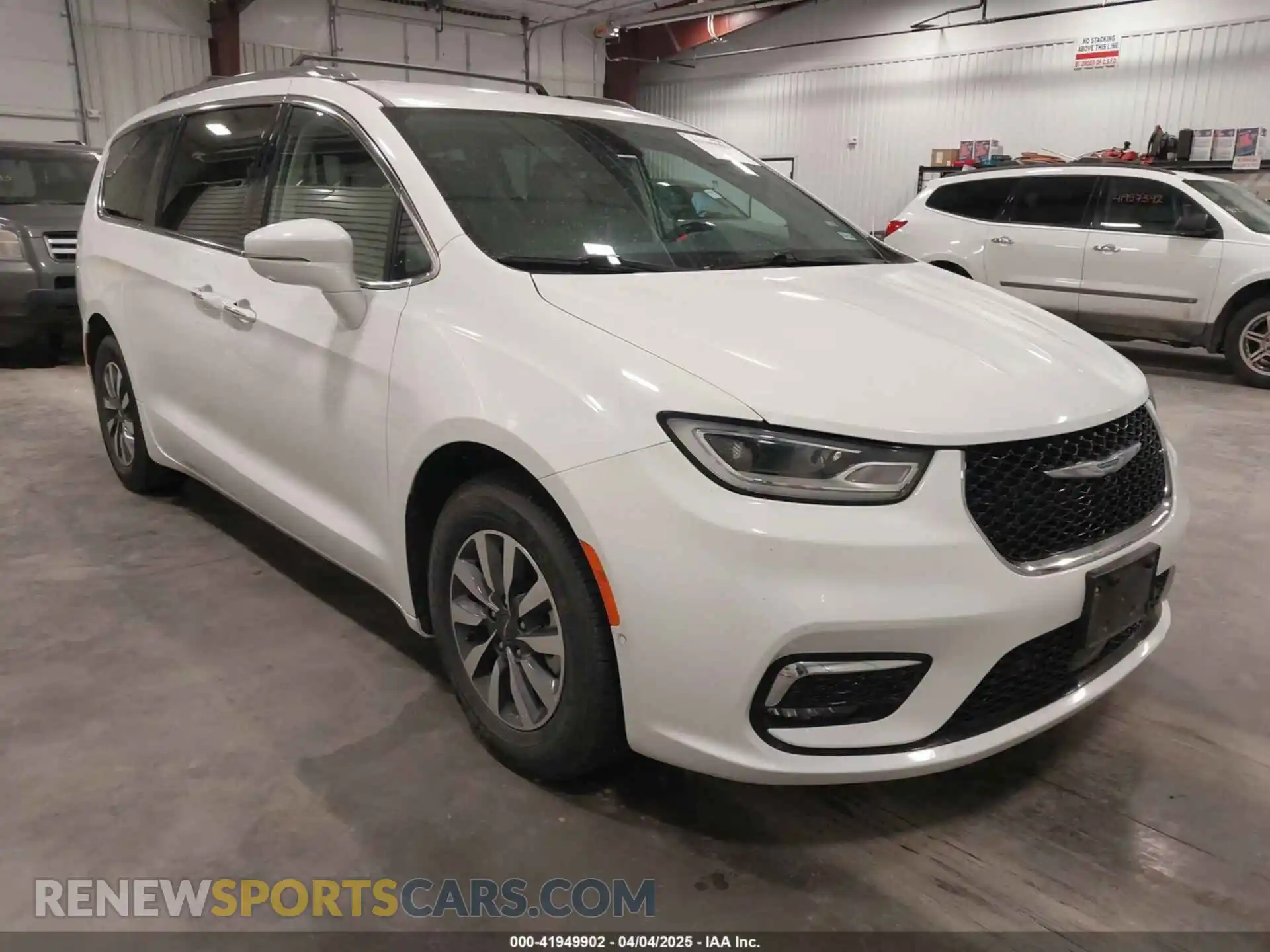 1 Photograph of a damaged car 2C4RC1L79MR602727 CHRYSLER PACIFICA HYBRID 2021