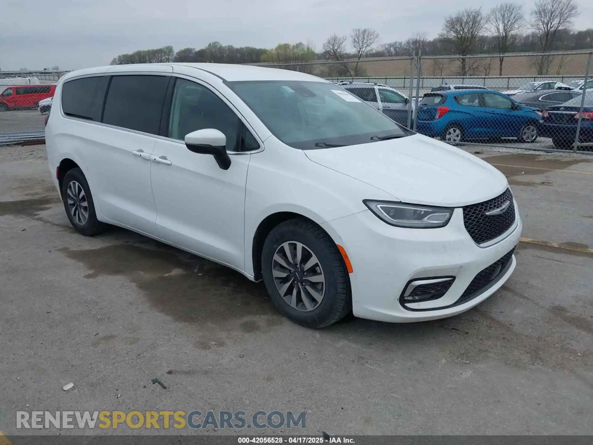 1 Photograph of a damaged car 2C4RC1L74PR540870 CHRYSLER PACIFICA HYBRID 2023