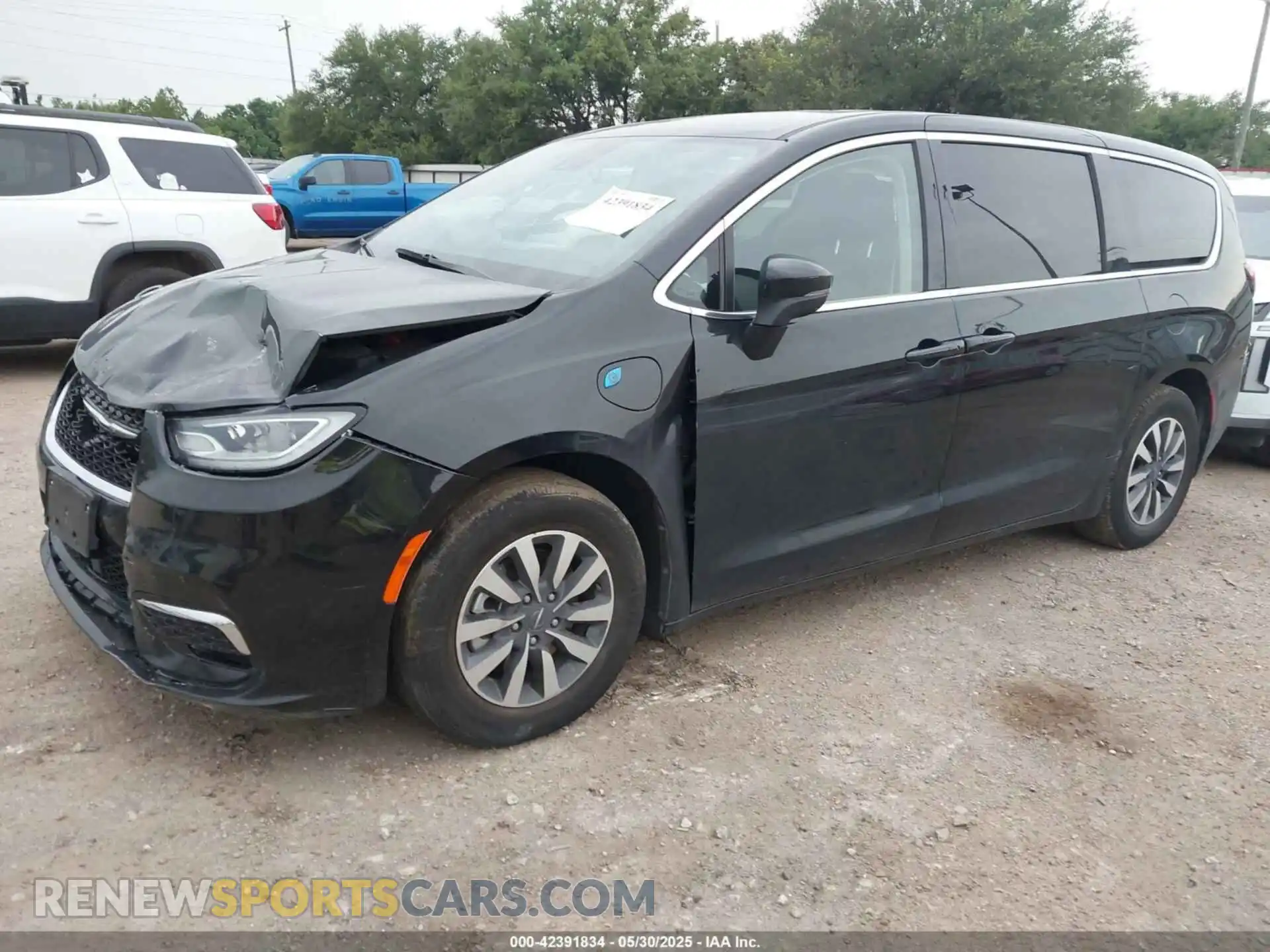 2 Photograph of a damaged car 2C4RC1L77PR631132 CHRYSLER PACIFICA HYBRID 2023