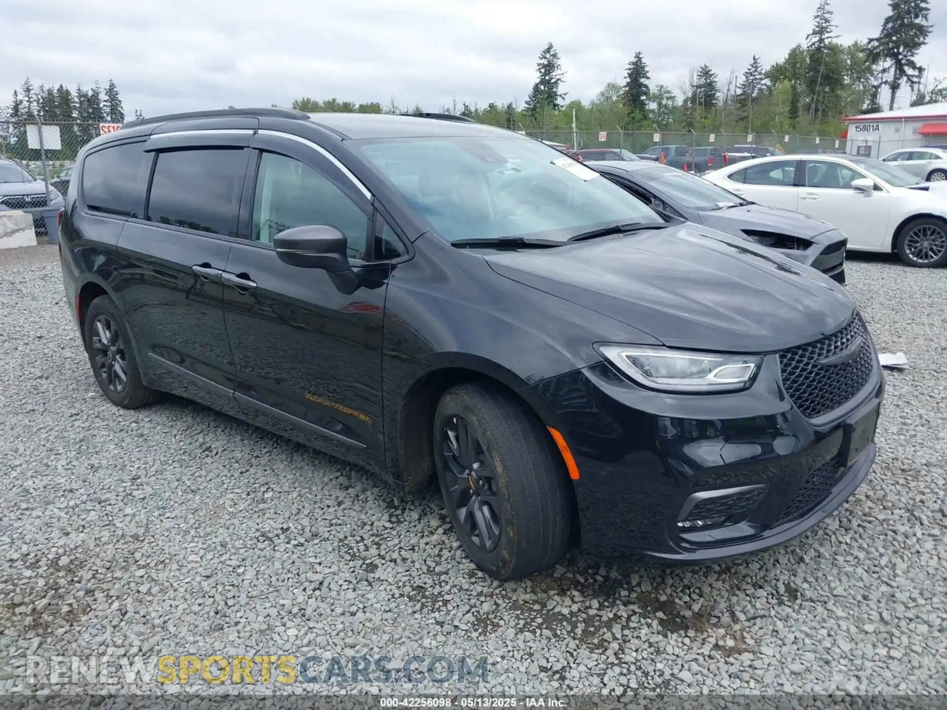 1 Photograph of a damaged car 2C4RC1L7XPR589068 CHRYSLER PACIFICA HYBRID 2023