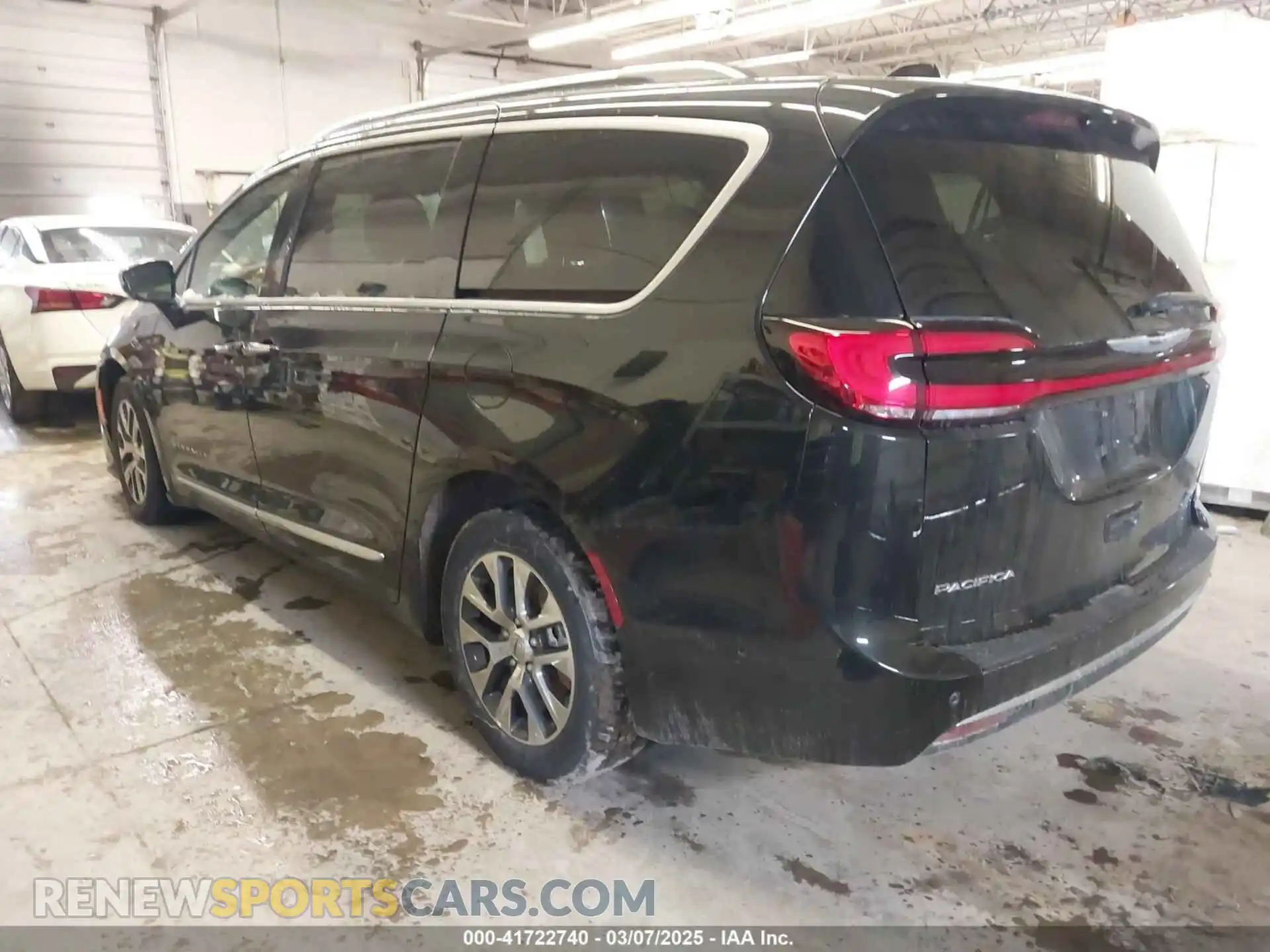 3 Photograph of a damaged car 2C4RC1N74PR543233 CHRYSLER PACIFICA HYBRID 2023
