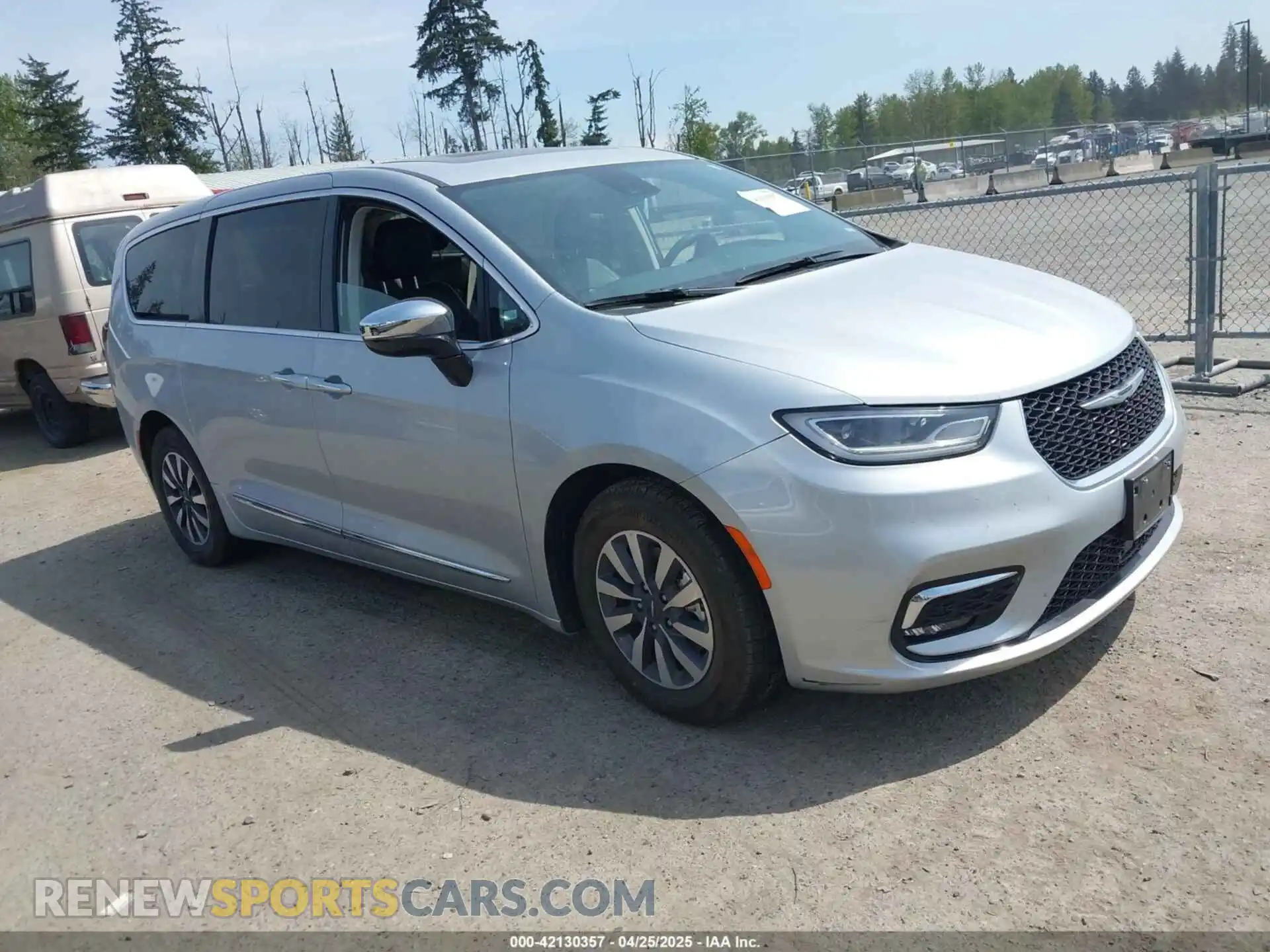 1 Photograph of a damaged car 2C4RC1S76PR618129 CHRYSLER PACIFICA HYBRID 2023