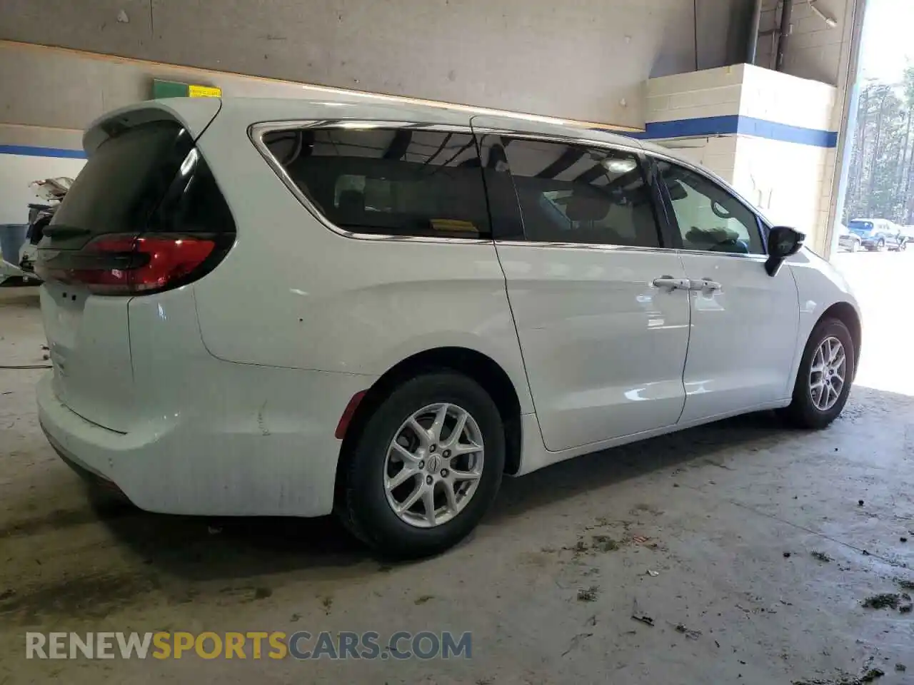 3 Photograph of a damaged car 2C4RC1BG5SR518838 CHRYSLER PACIFICA S 2025