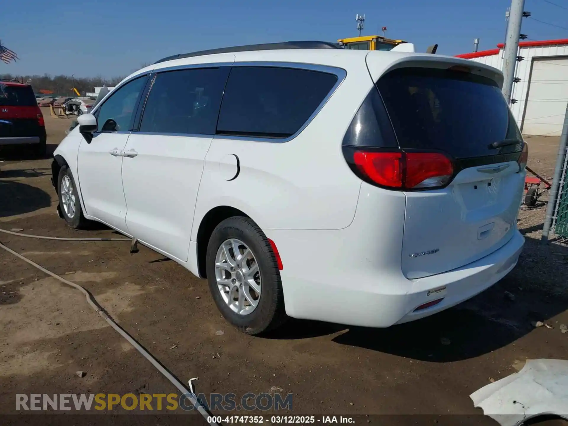 3 Photograph of a damaged car 2C4RC1DG2LR172438 CHRYSLER VOYAGER 2020