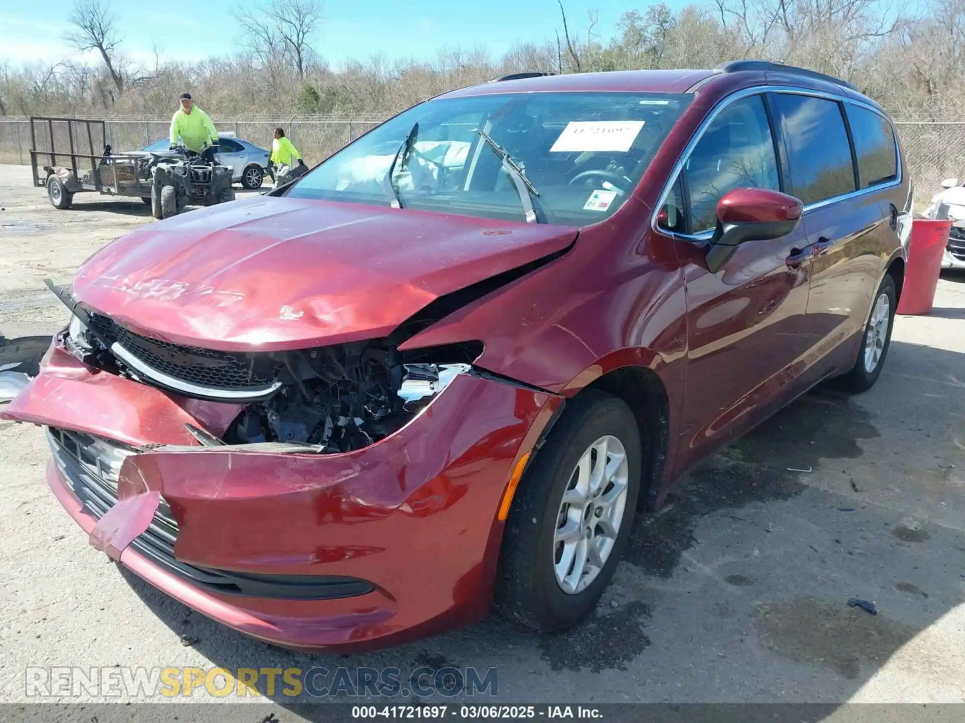 2 Photograph of a damaged car 2C4RC1DG3LR144552 CHRYSLER VOYAGER 2020