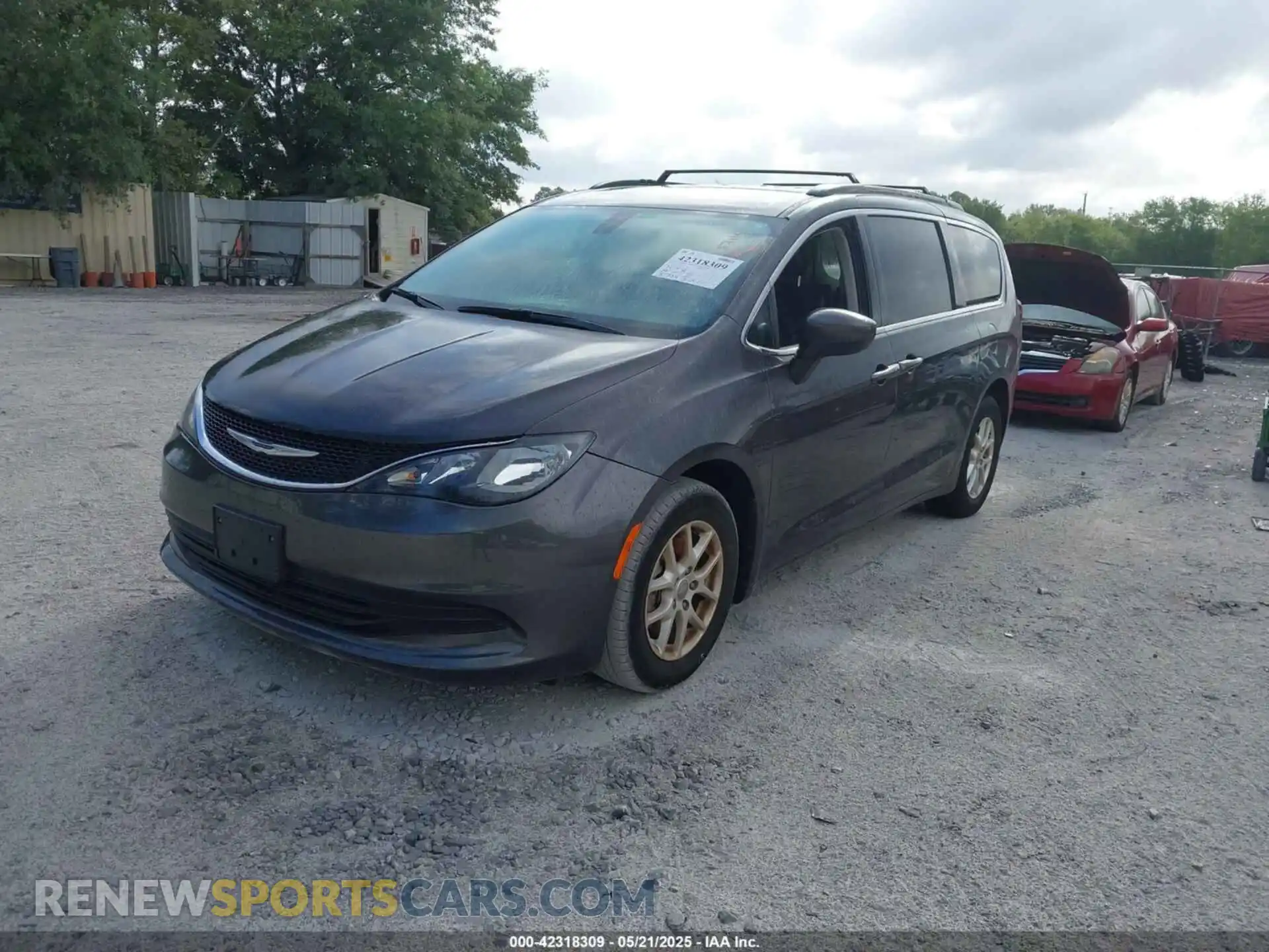 2 Photograph of a damaged car 2C4RC1DG9LR268518 CHRYSLER VOYAGER 2020