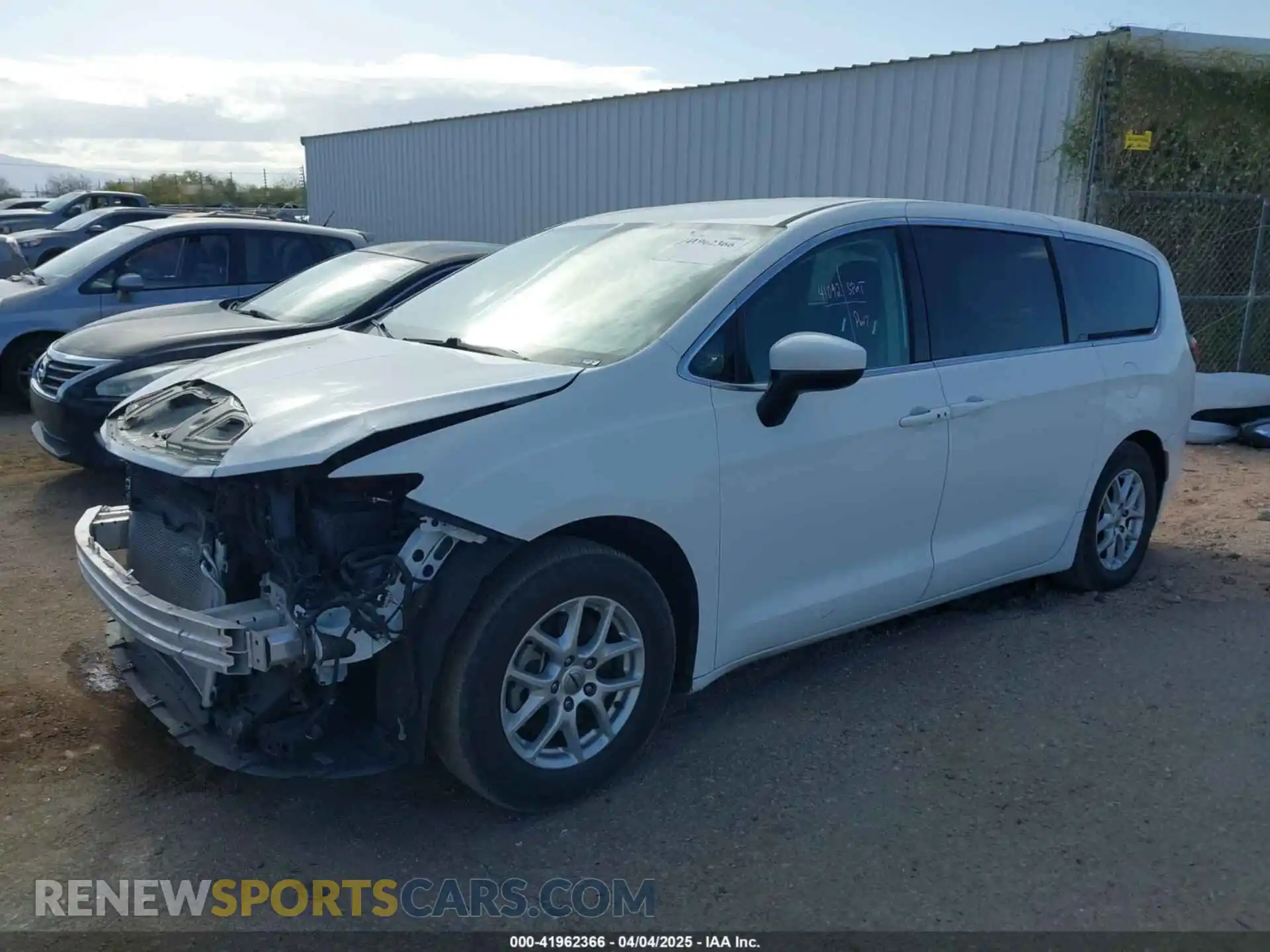 2 Photograph of a damaged car 2C4RC1CG0MR587275 CHRYSLER VOYAGER 2021
