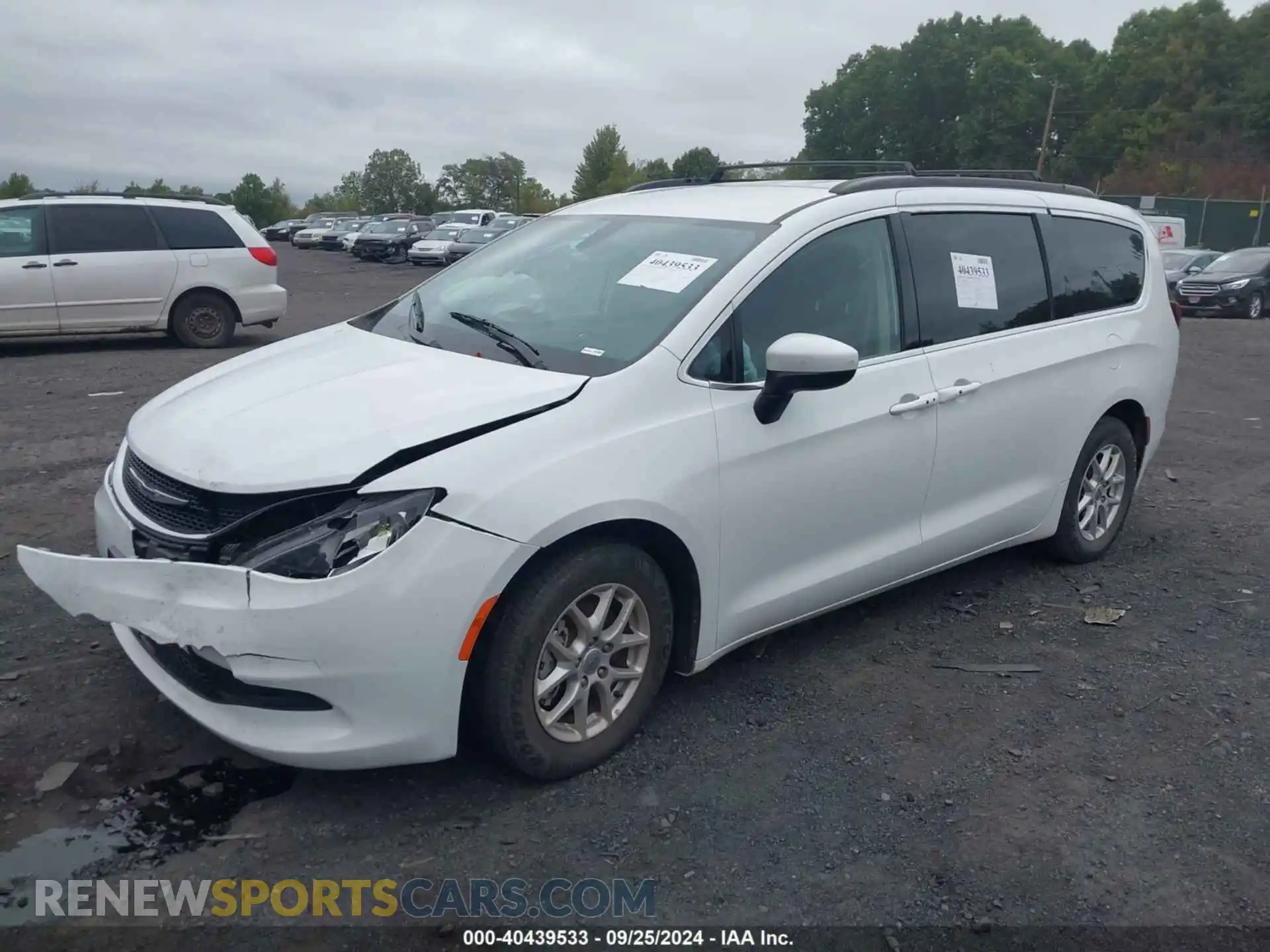 2 Photograph of a damaged car 2C4RC1DG4MR512741 CHRYSLER VOYAGER 2021