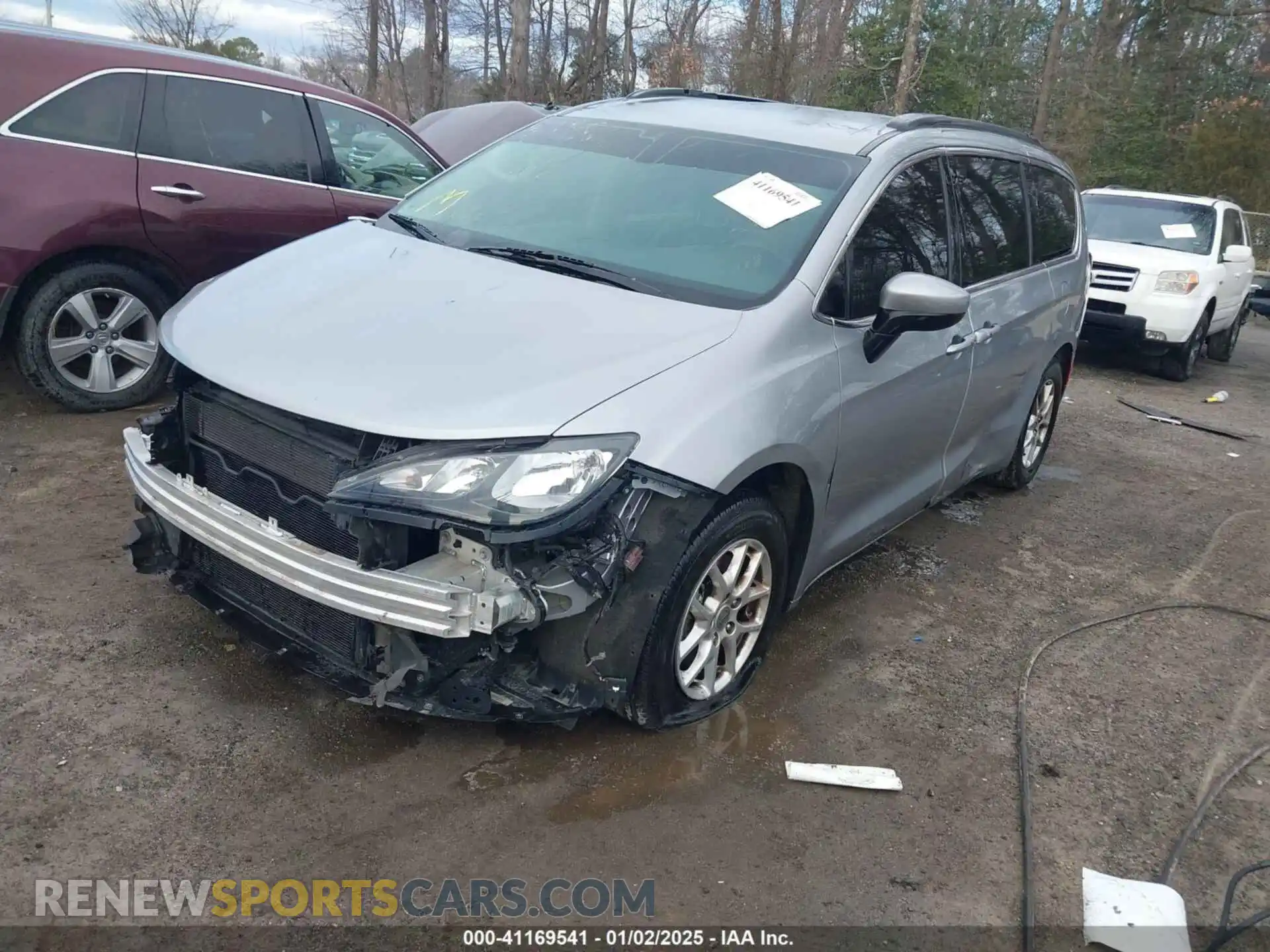 2 Photograph of a damaged car 2C4RC1DG4MR543617 CHRYSLER VOYAGER 2021