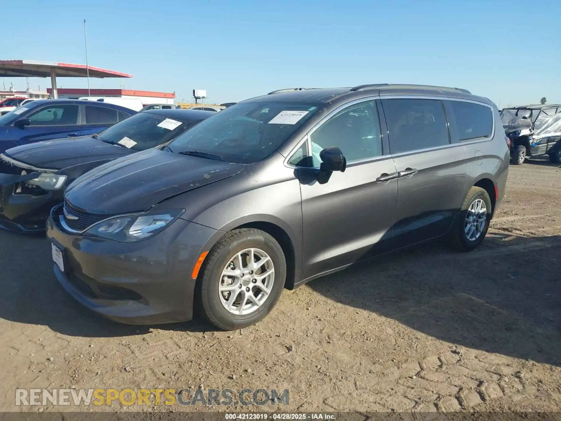 2 Photograph of a damaged car 2C4RC1DG8MR551199 CHRYSLER VOYAGER 2021