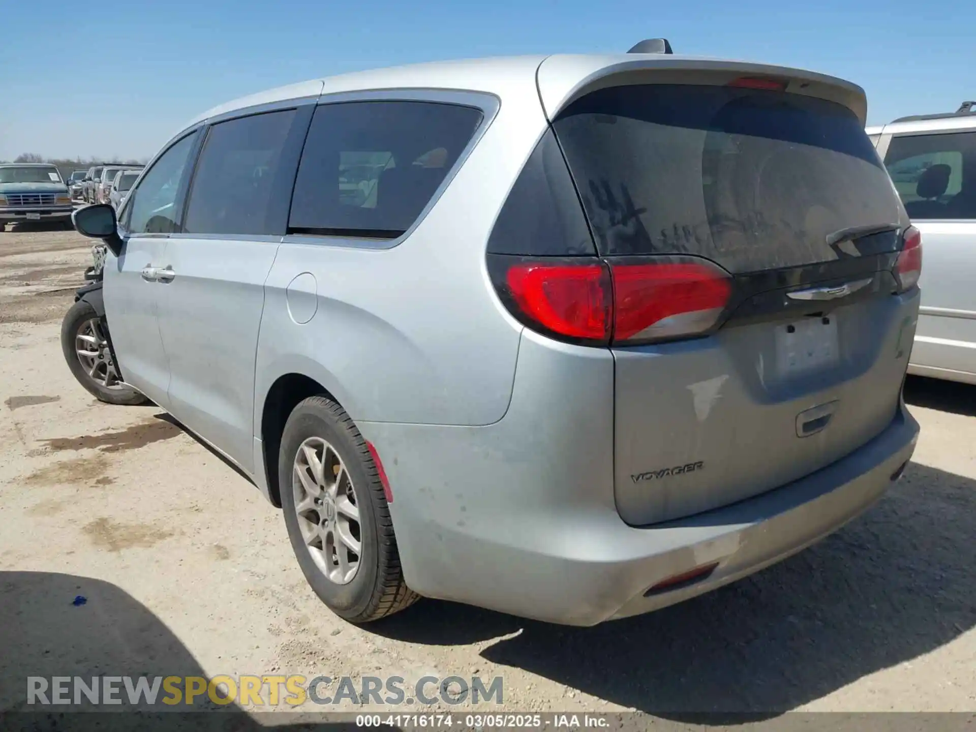 3 Photograph of a damaged car 2C4RC1CG3PR608012 CHRYSLER VOYAGER 2023