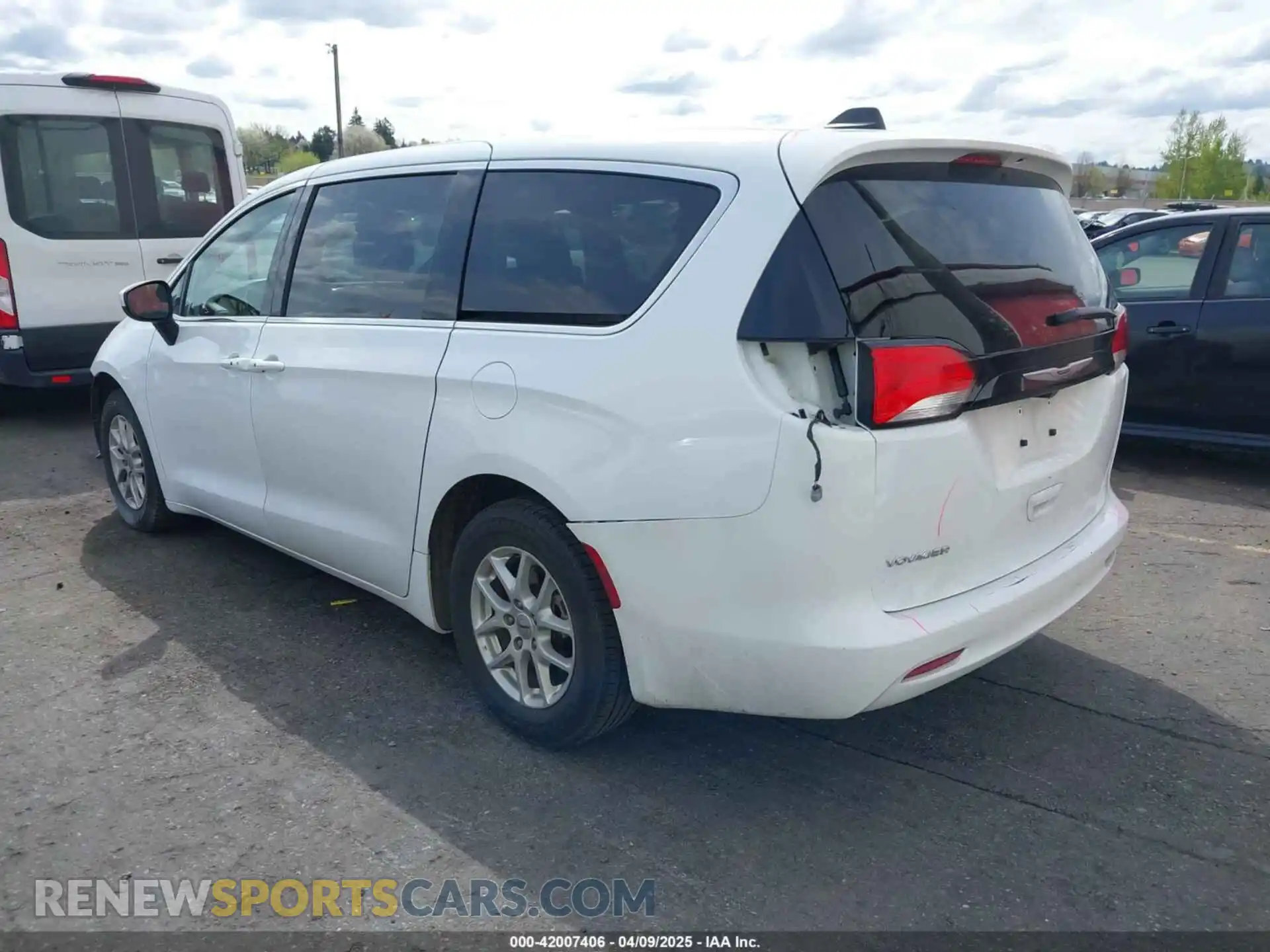 3 Photograph of a damaged car 2C4RC1CG6PR516439 CHRYSLER VOYAGER 2023