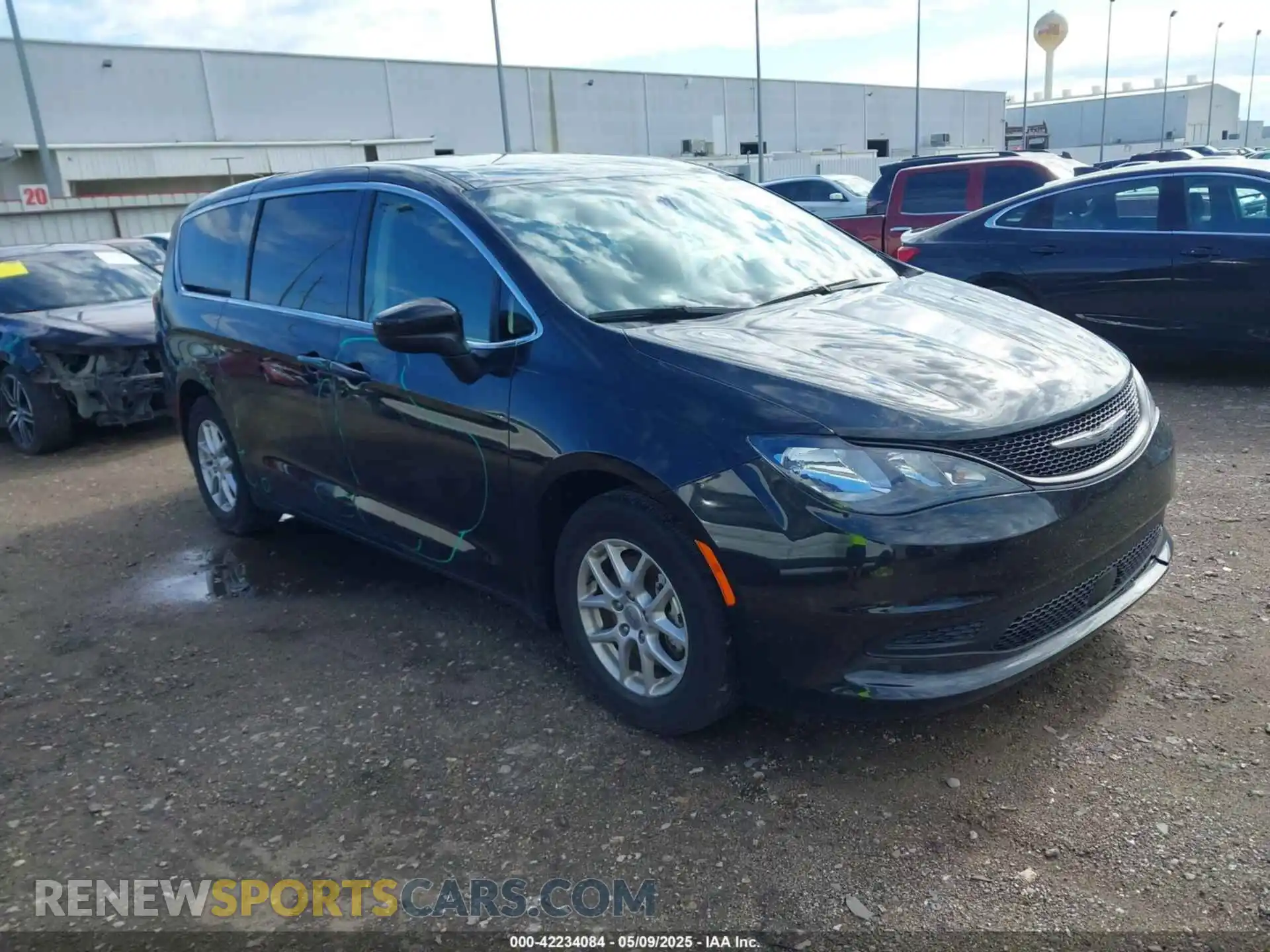 1 Photograph of a damaged car 2C4RC1CG6PR602754 CHRYSLER VOYAGER 2023