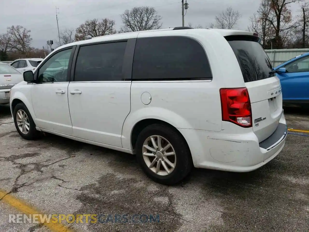 2 Photograph of a damaged car 2C4RDGCG0KR737107 DODGE CARAVAN 2019