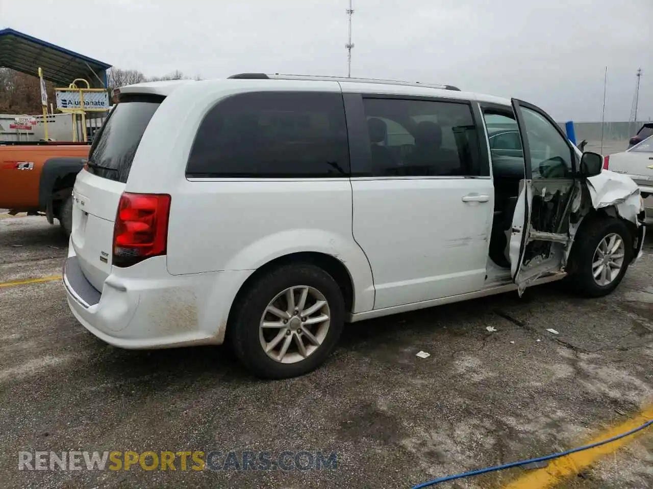 3 Photograph of a damaged car 2C4RDGCG0KR737107 DODGE CARAVAN 2019