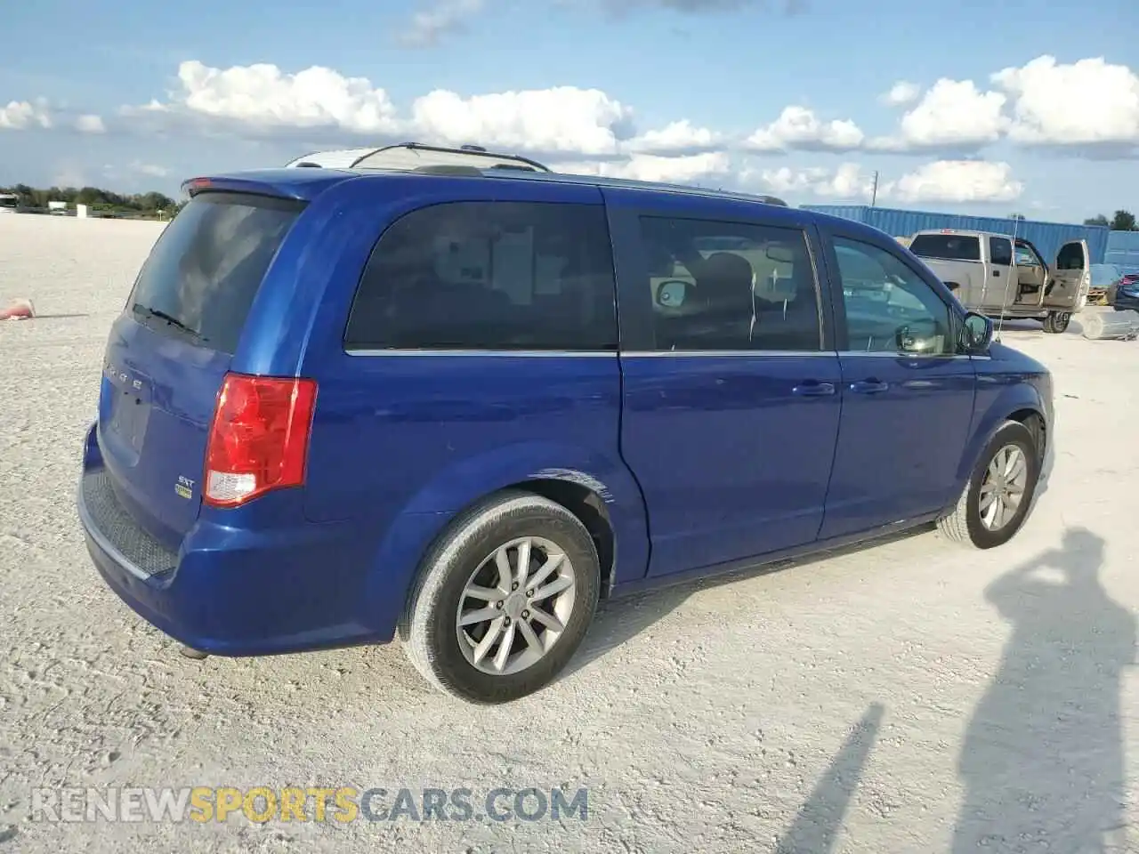 3 Фотография поврежденного автомобиля 2C4RDGCG1KR699547 DODGE CARAVAN 2019