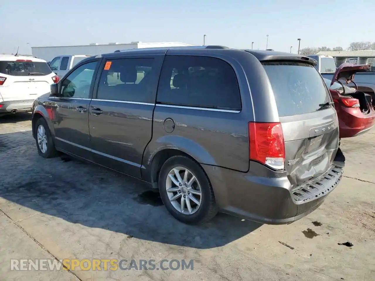 2 Photograph of a damaged car 2C4RDGCG2KR748397 DODGE CARAVAN 2019