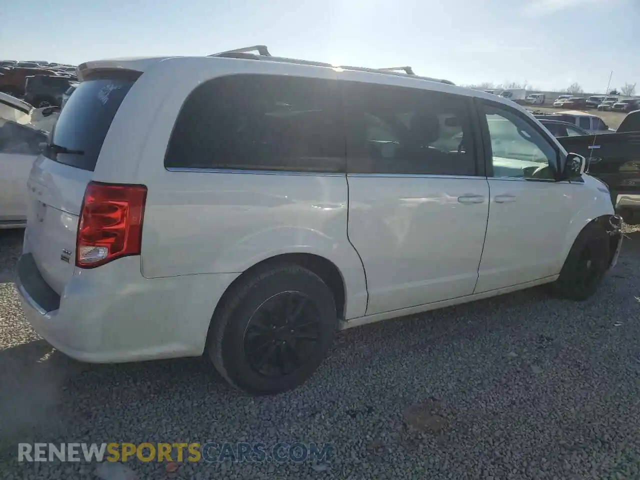 3 Photograph of a damaged car 2C4RDGCG3KR679350 DODGE CARAVAN 2019