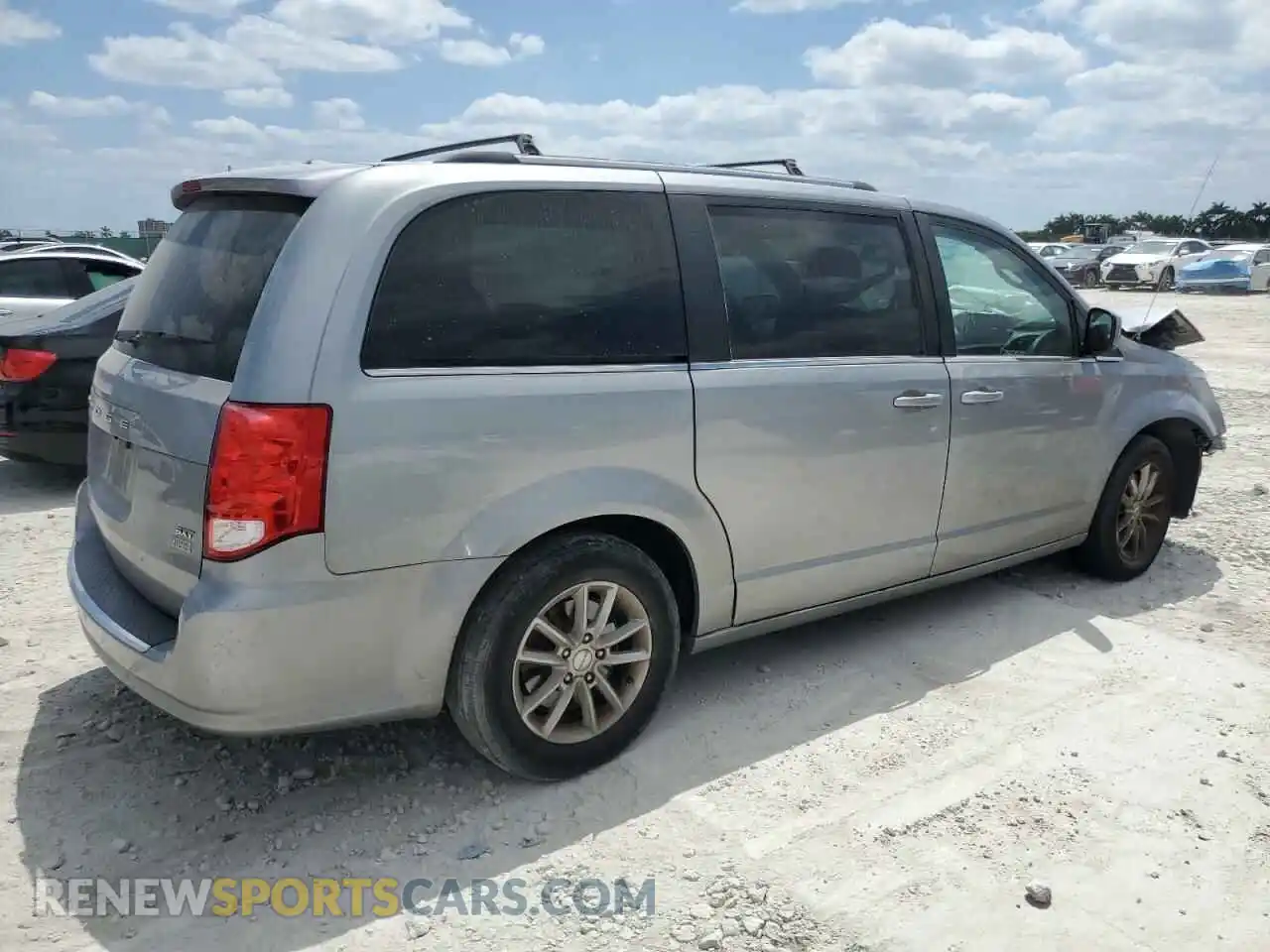 3 fotografías del automóvil dañado 2C4RDGCG3KR798418 DODGE CARAVAN 2019