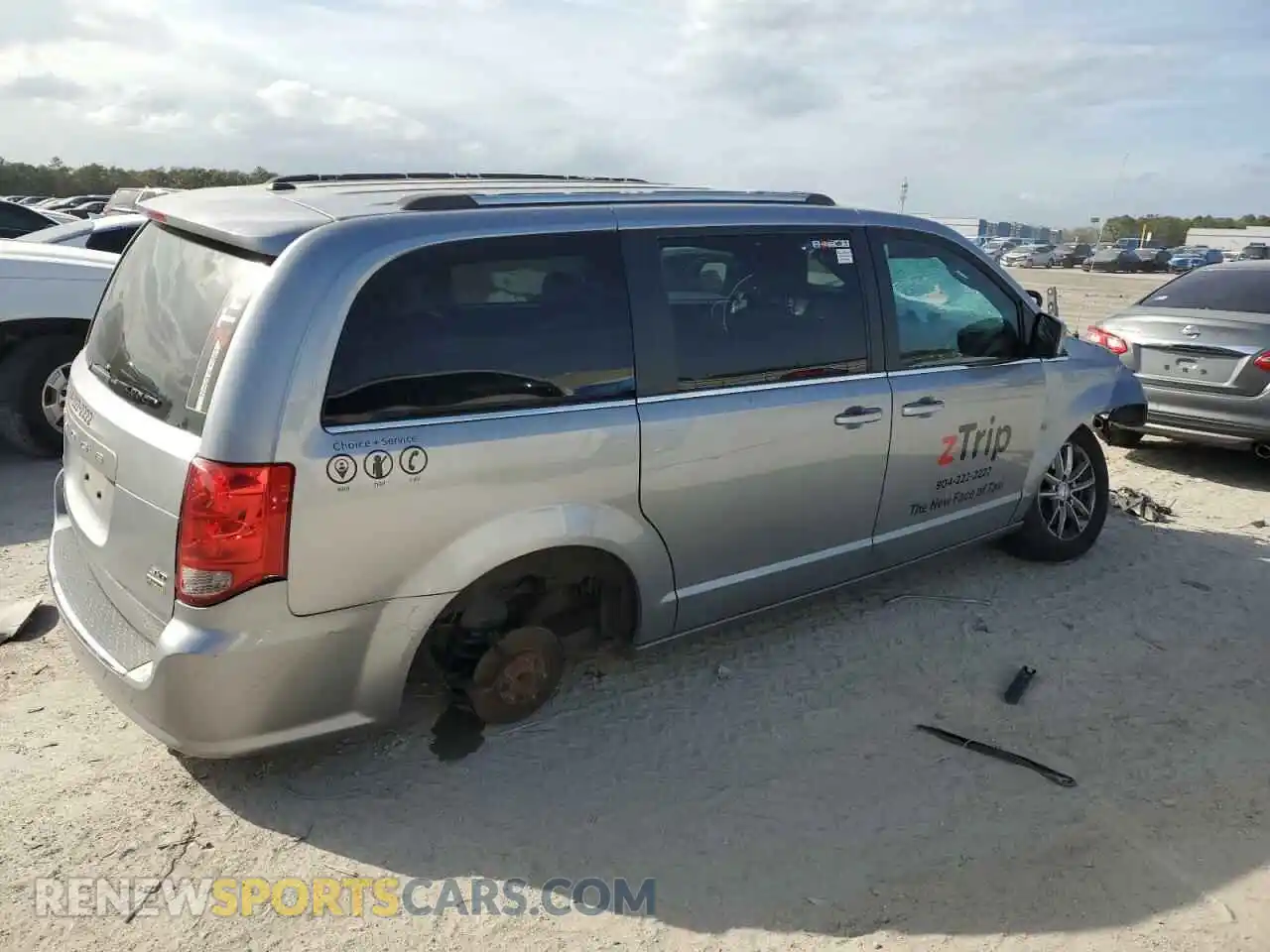 3 Photograph of a damaged car 2C4RDGCG4KR656580 DODGE CARAVAN 2019