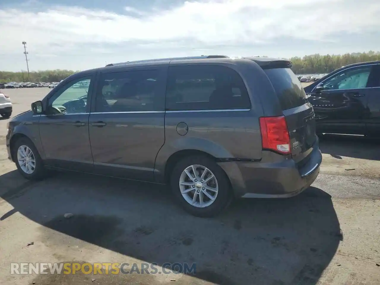 2 fotografías del automóvil dañado 2C4RDGCG4KR726241 DODGE CARAVAN 2019